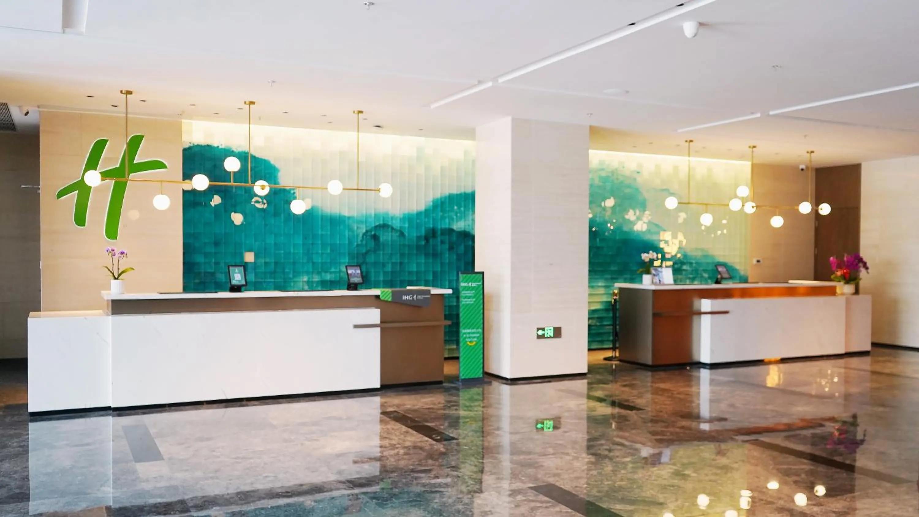 Lobby or reception in Holiday Inn Shijiazhuang High-tech Zone by IHG