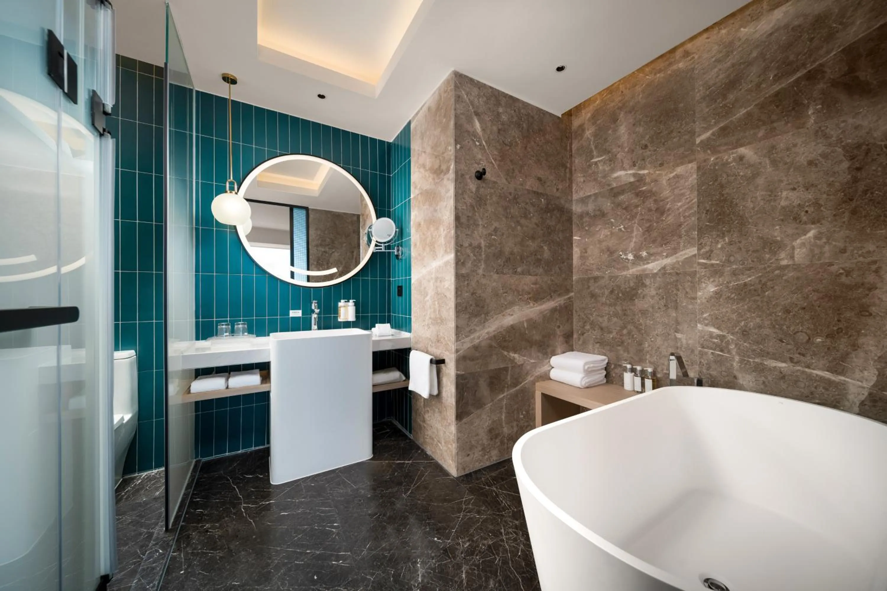 Shower in Holiday Inn Shijiazhuang High-tech Zone by IHG
