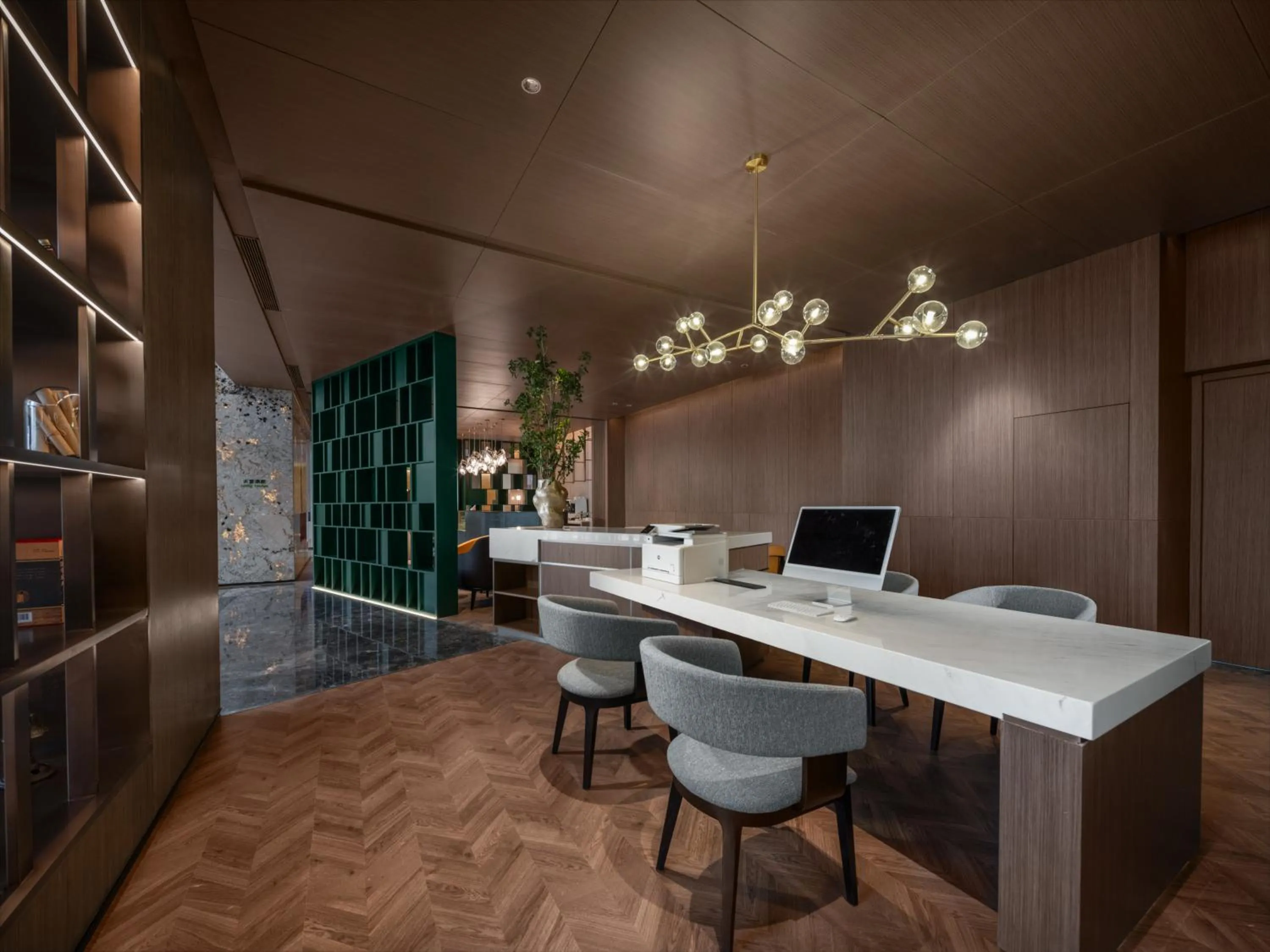 On-site shops in Holiday Inn Shijiazhuang High-tech Zone by IHG