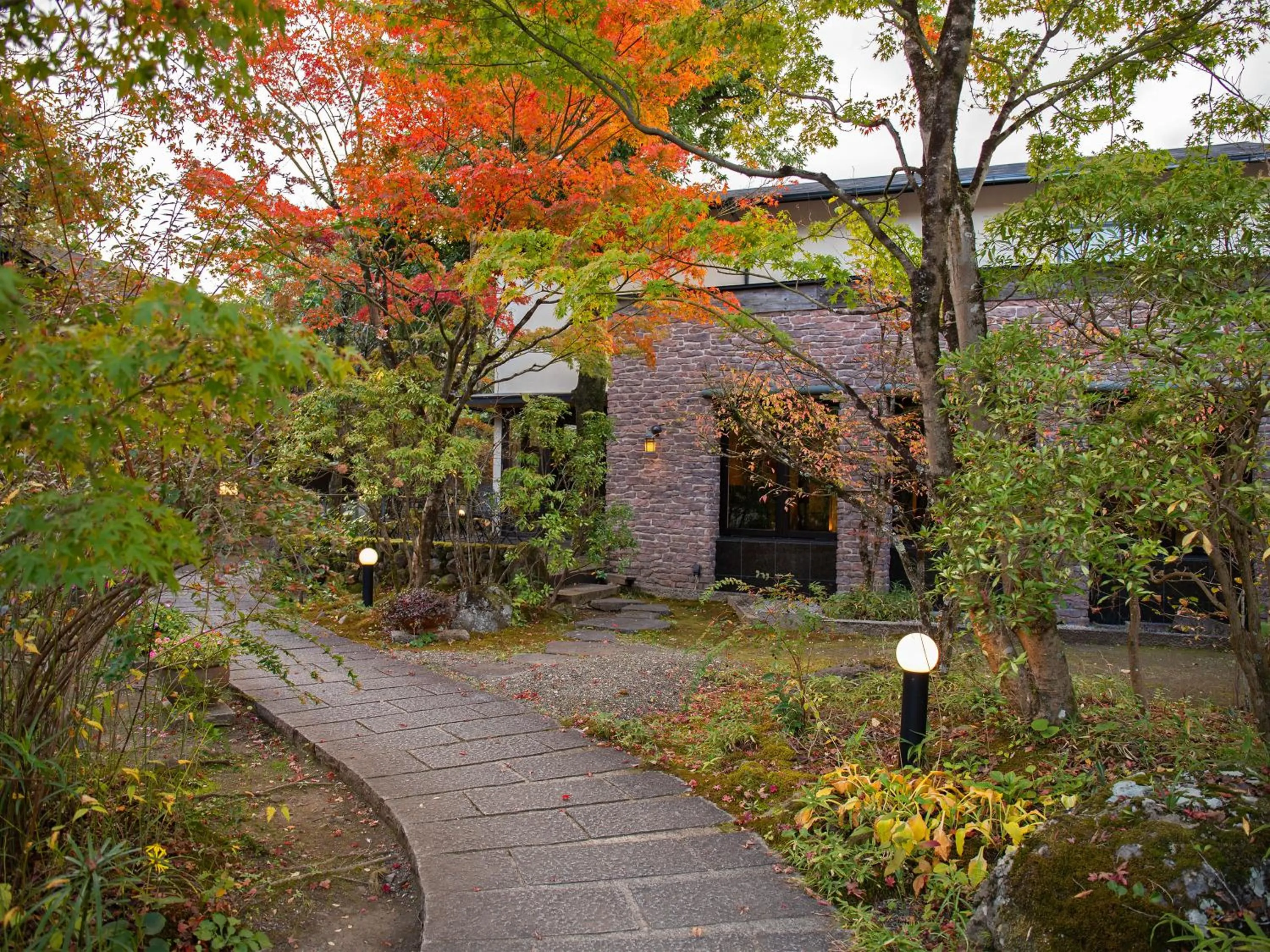 Facade/entrance in Yufuin Onsen Ryokan Hananomai