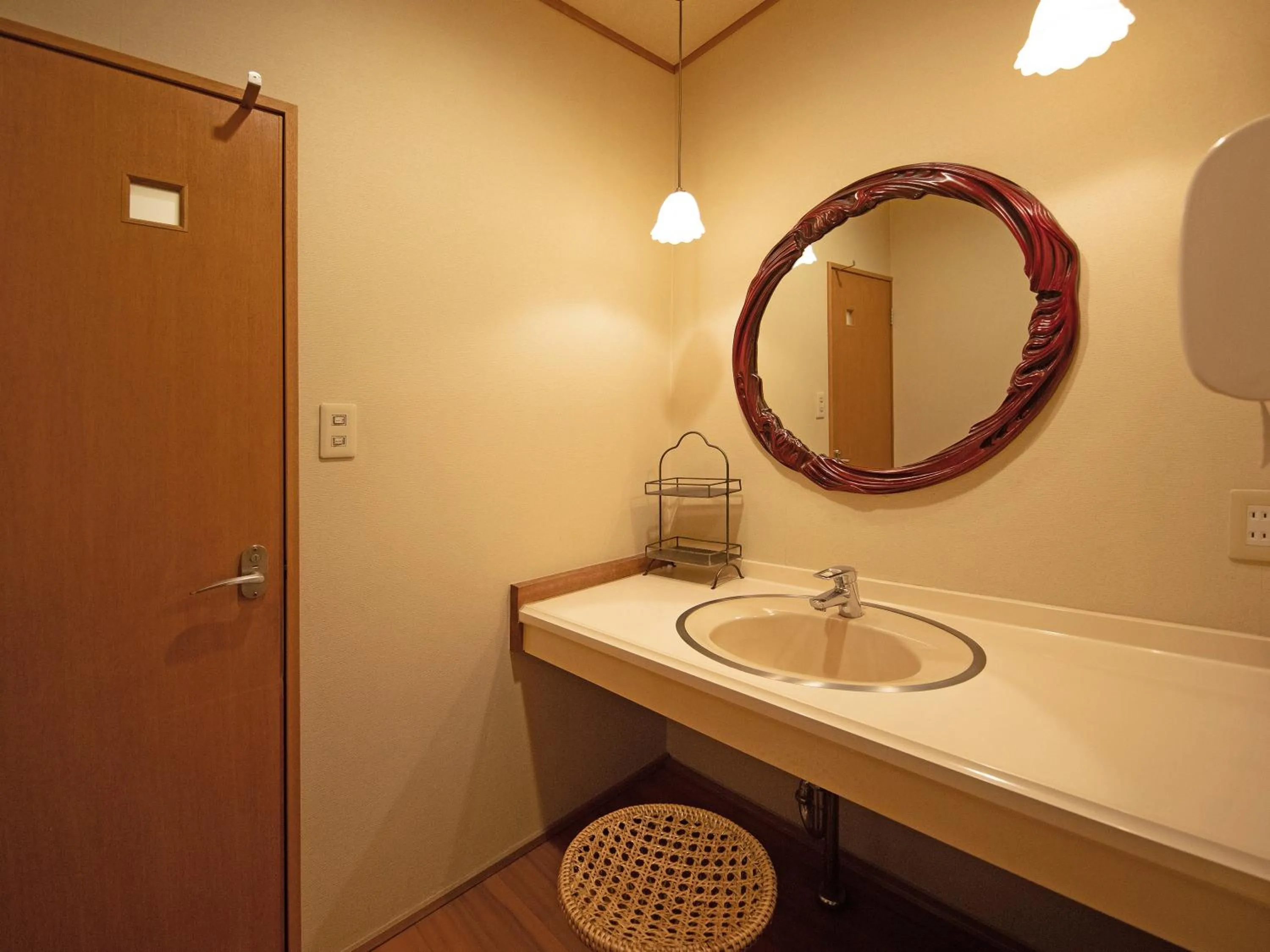 Photo of the whole room in Yufuin Onsen Ryokan Hananomai