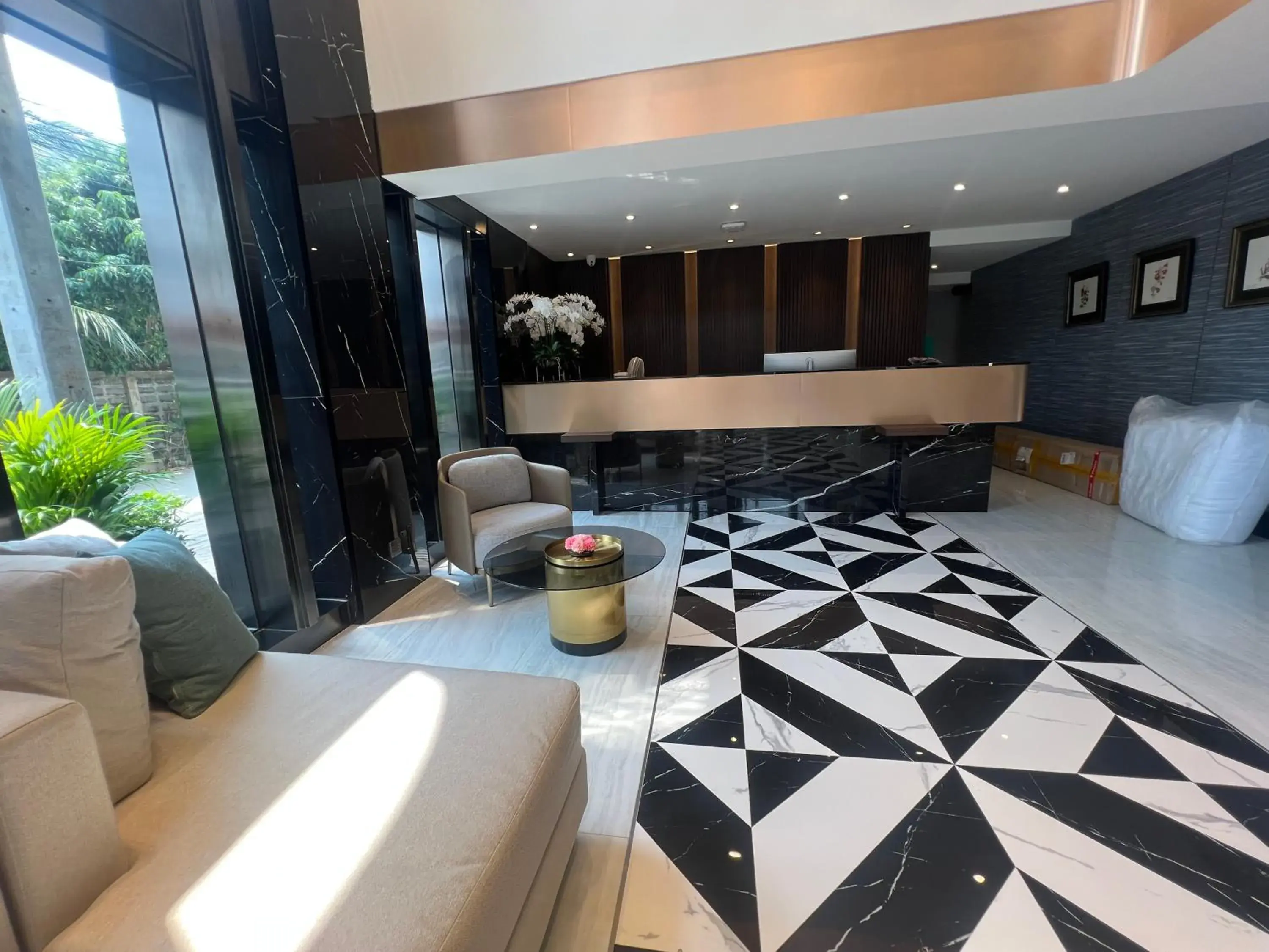 Lobby or reception in ARNI Skye Hotel Lobby or reception in ARNI Skye Hotel