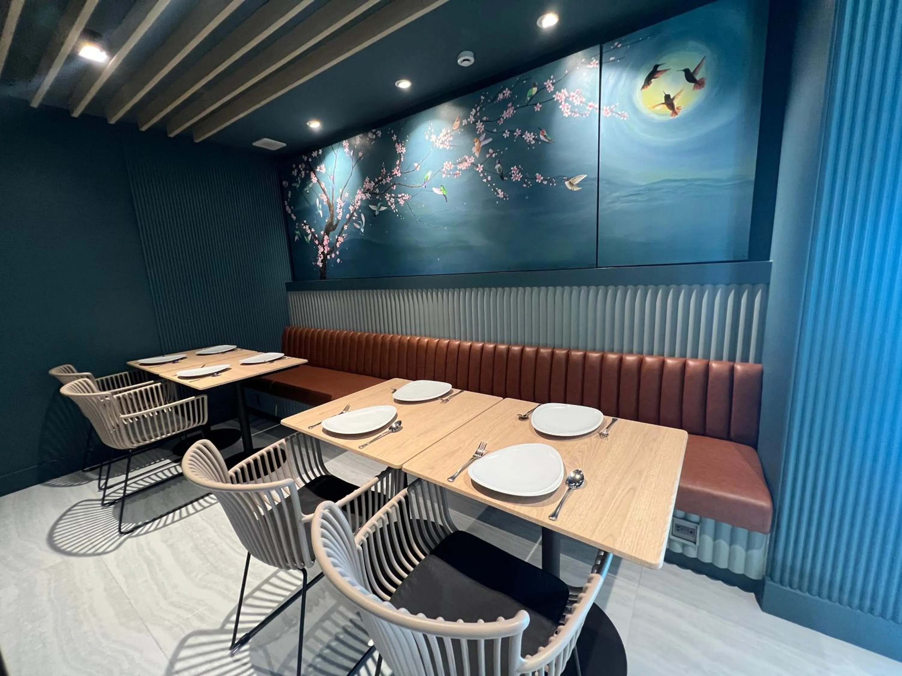 Lounge or bar in ARNI Skye Hotel