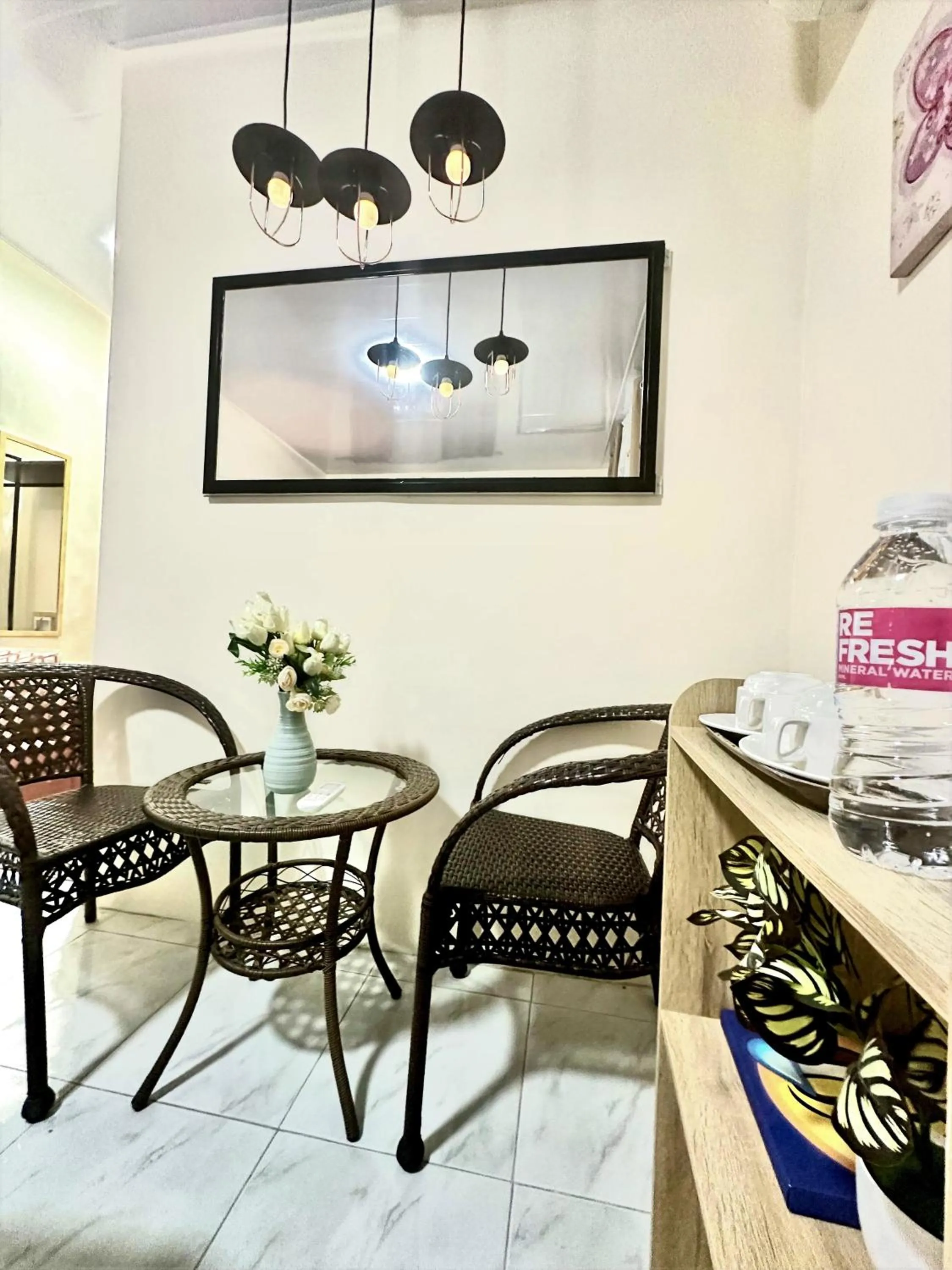 Topaz Bed & Breakfast Hotel