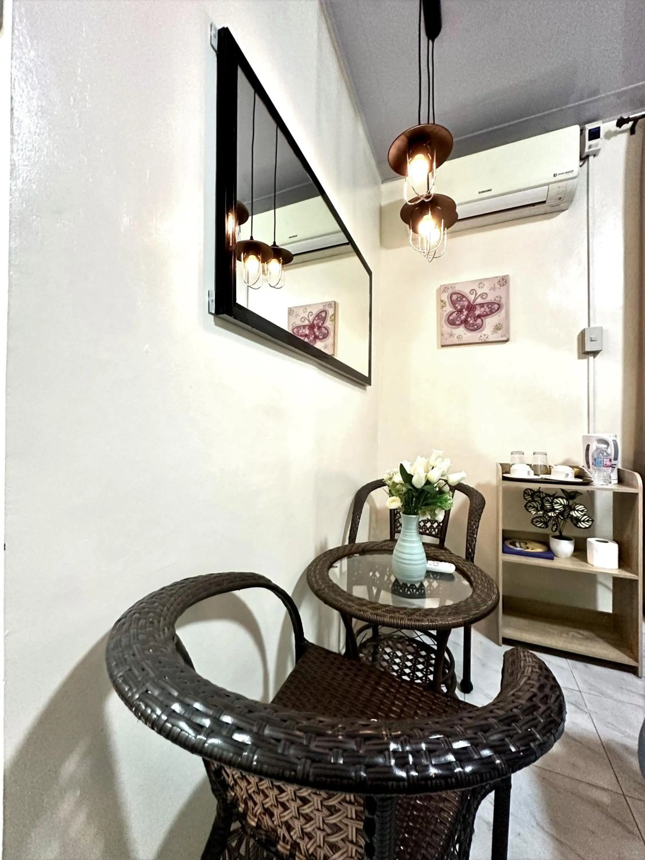 Topaz Bed & Breakfast Hotel