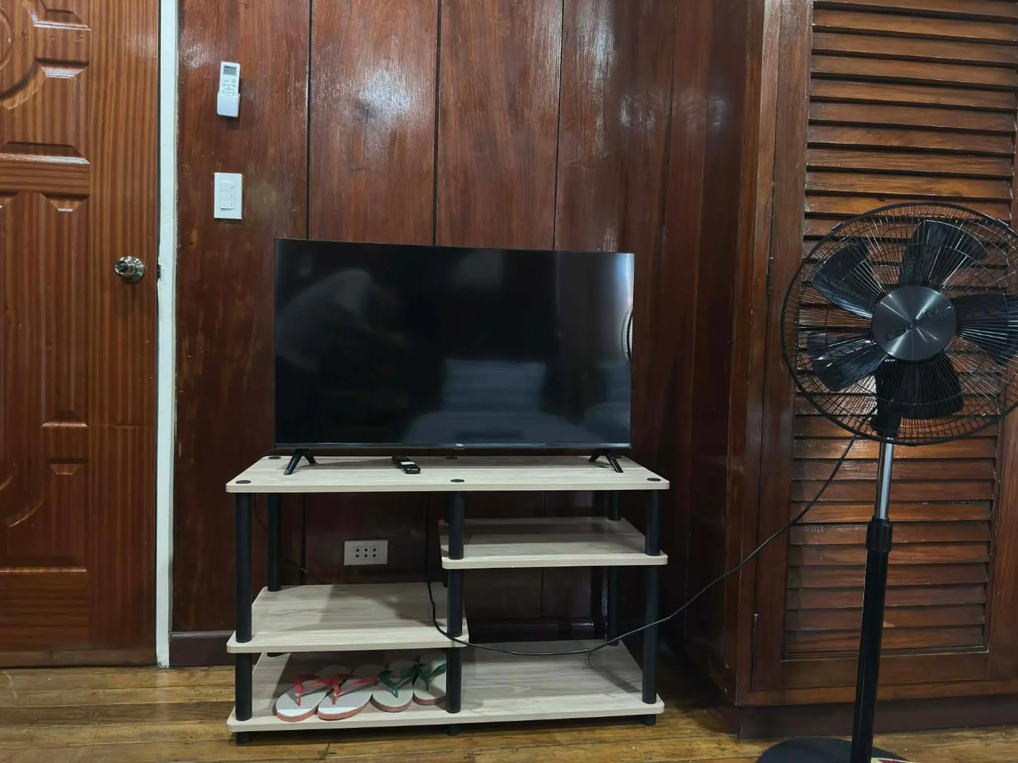 air conditioner in Topaz Bed & Breakfast Hotel