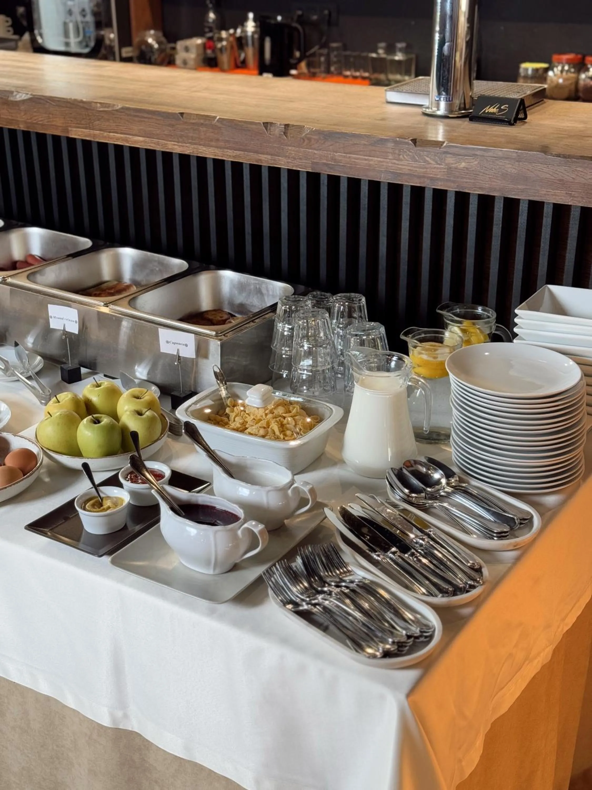 Food and drinks in NeboS Hotel & Restaurant