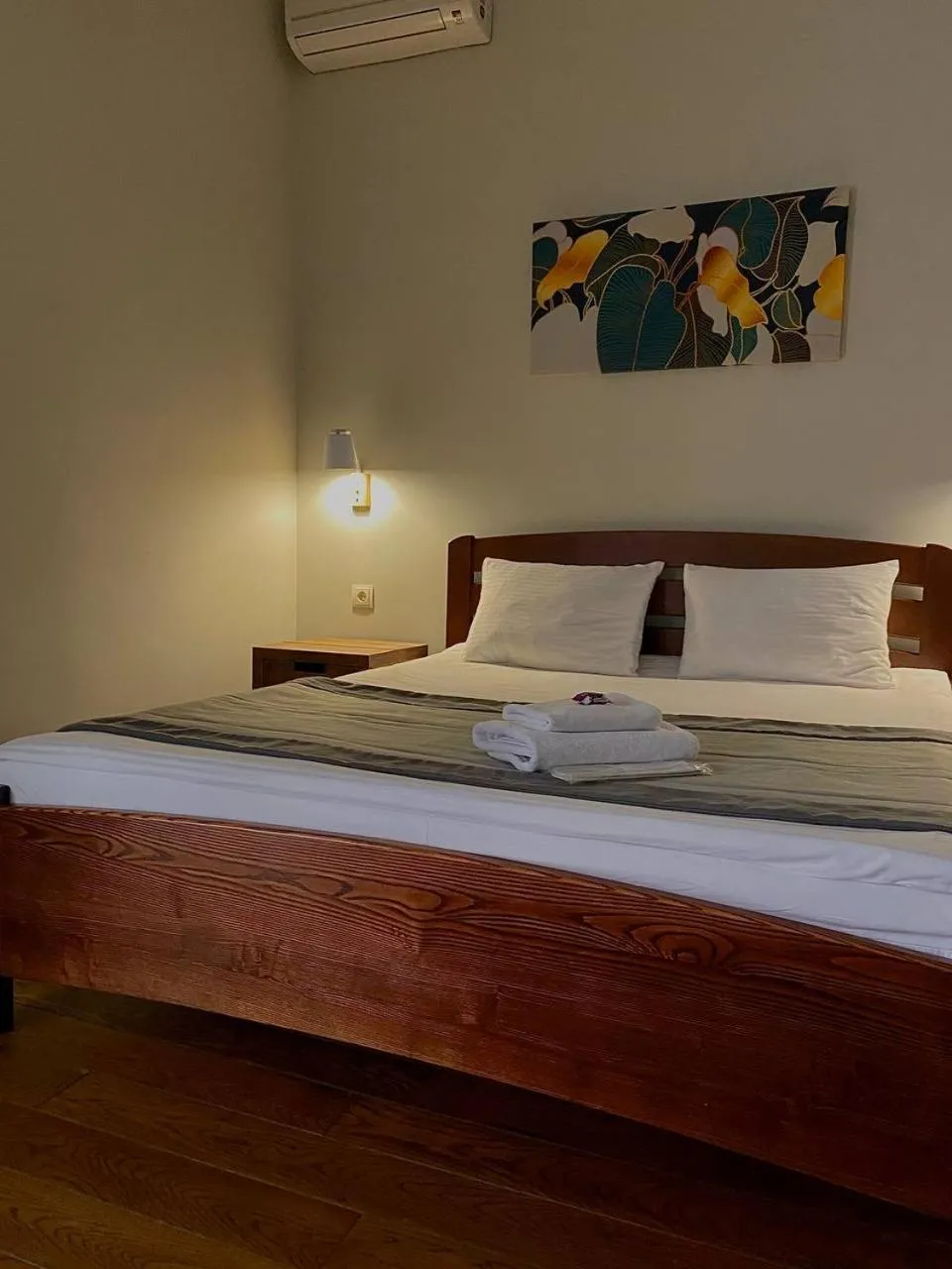 Bed in NeboS Hotel & Restaurant