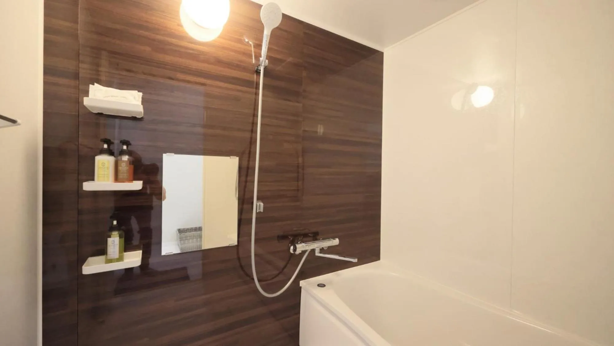 Shower in Crice Hotel Ishigakijima