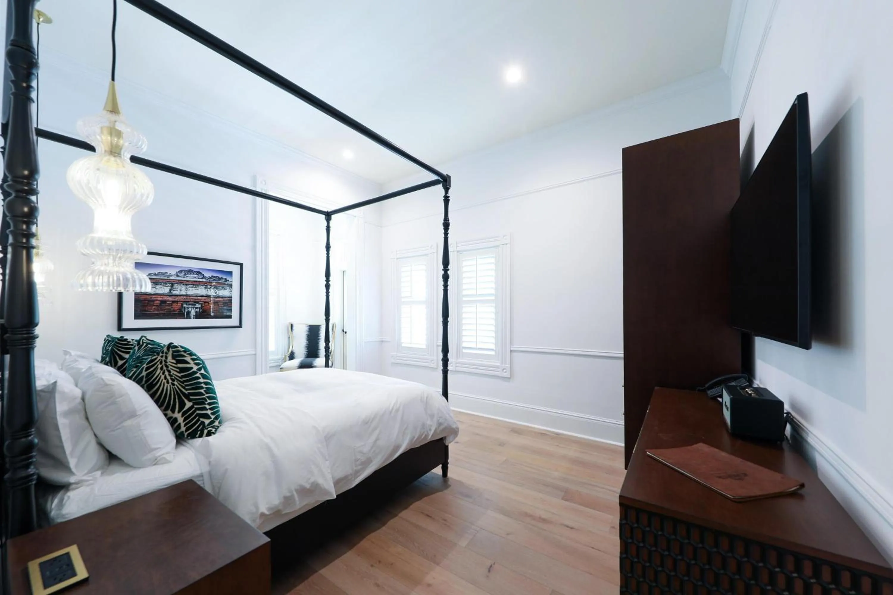 Bedroom, Bed in Fairmount Hotel