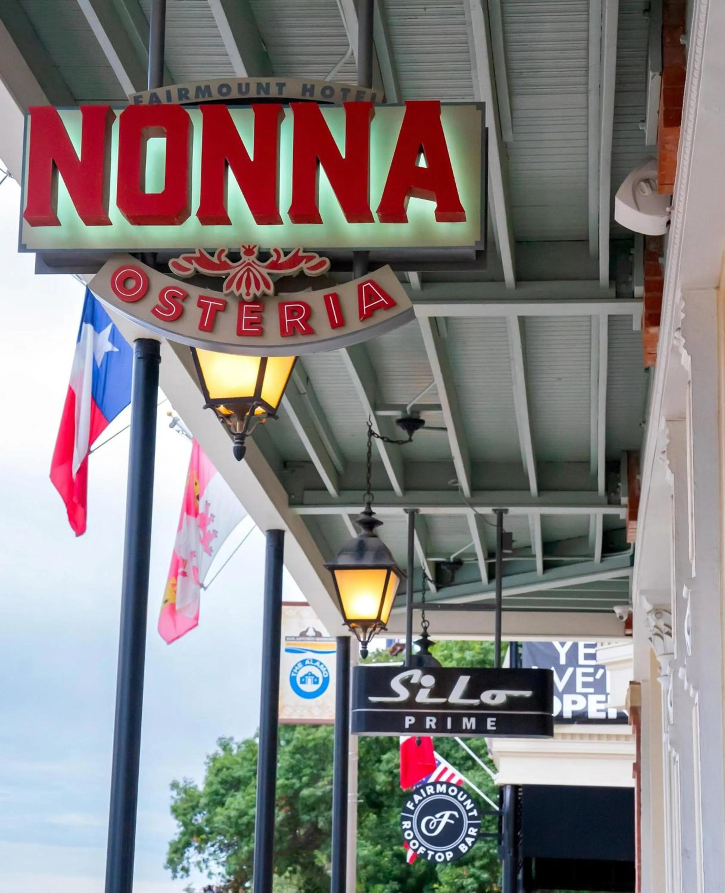 Fitness centre/facilities in Fairmount Hotel