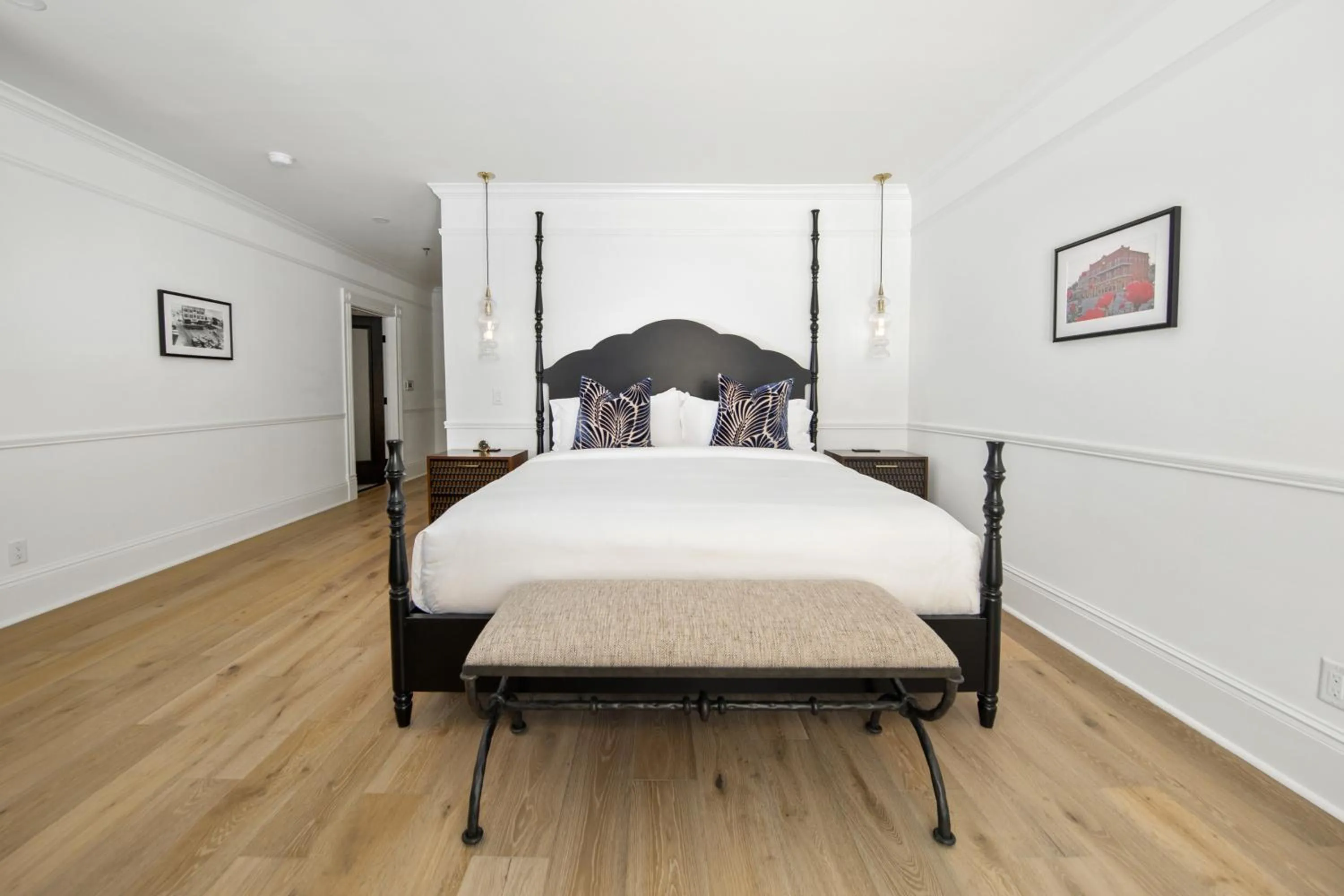 Bed in Fairmount Hotel