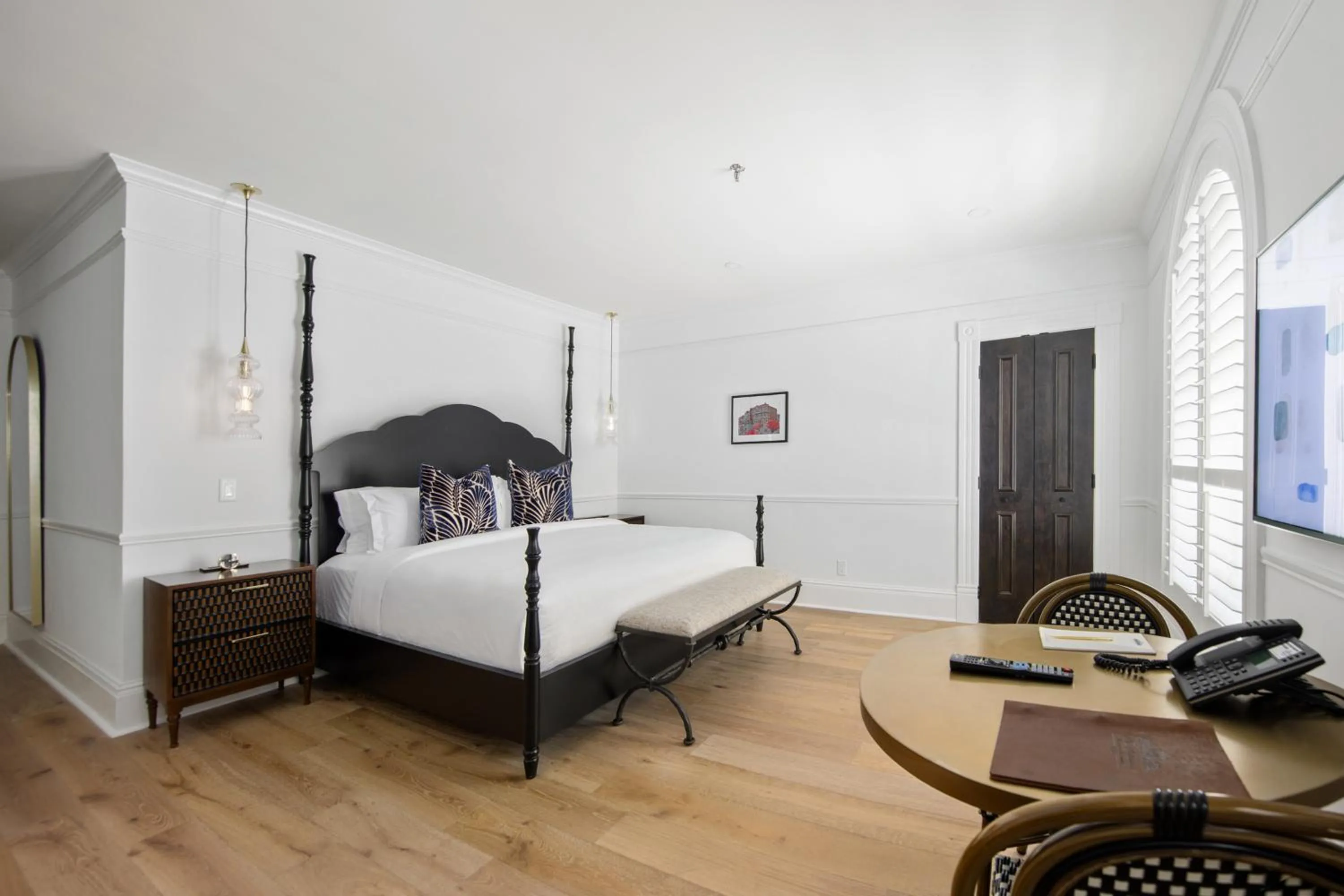 Bed in Fairmount Hotel