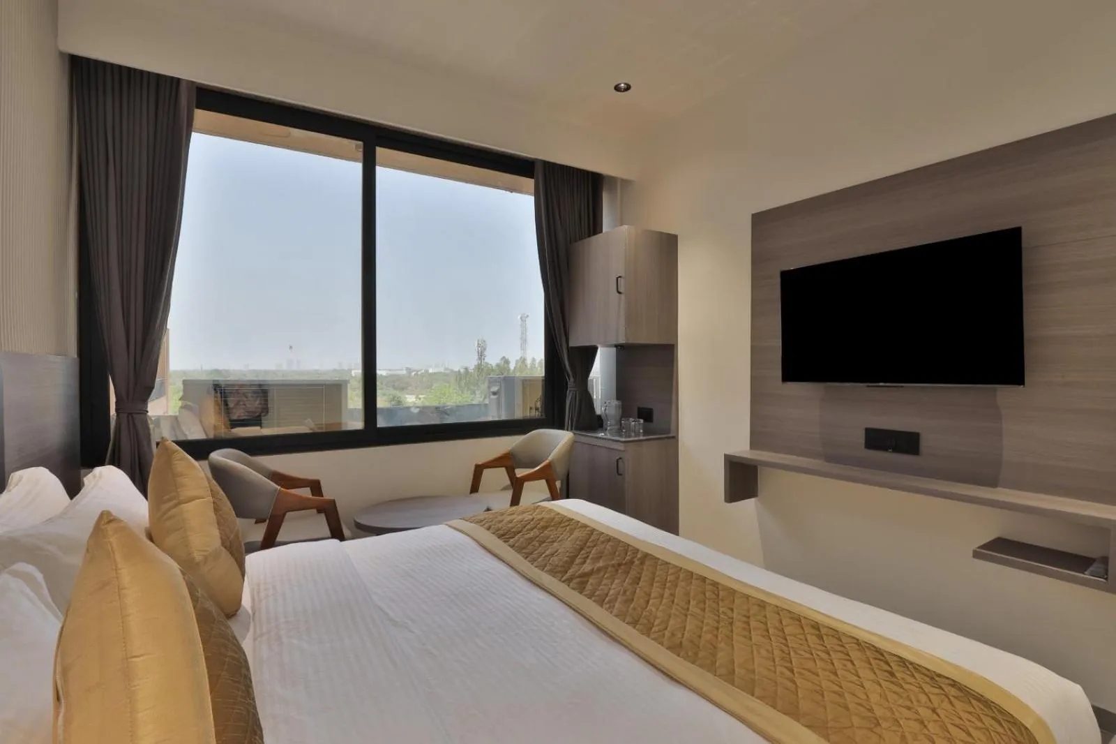 Bedroom, Bed in Hotel Legacy