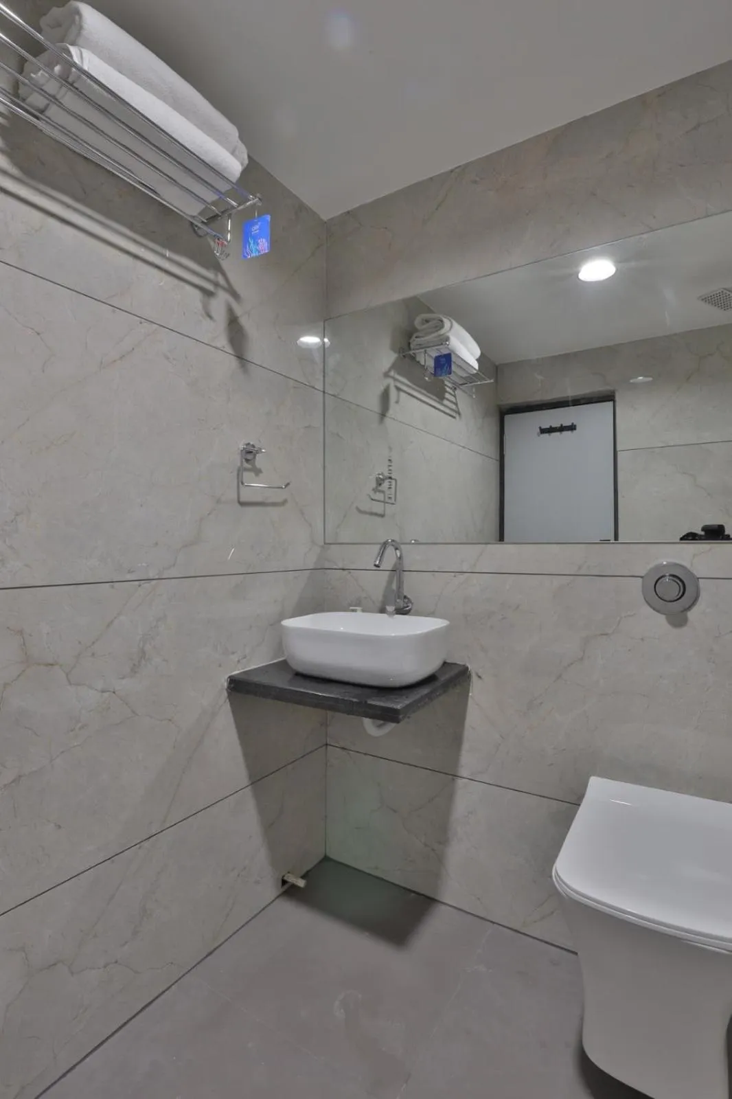 Bathroom in Hotel Legacy