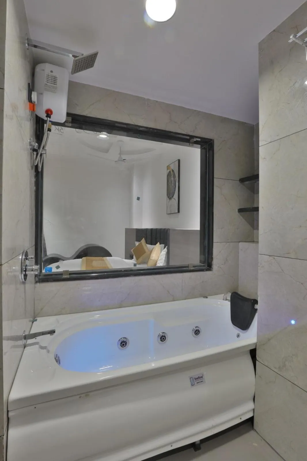 Bathroom in Hotel Legacy