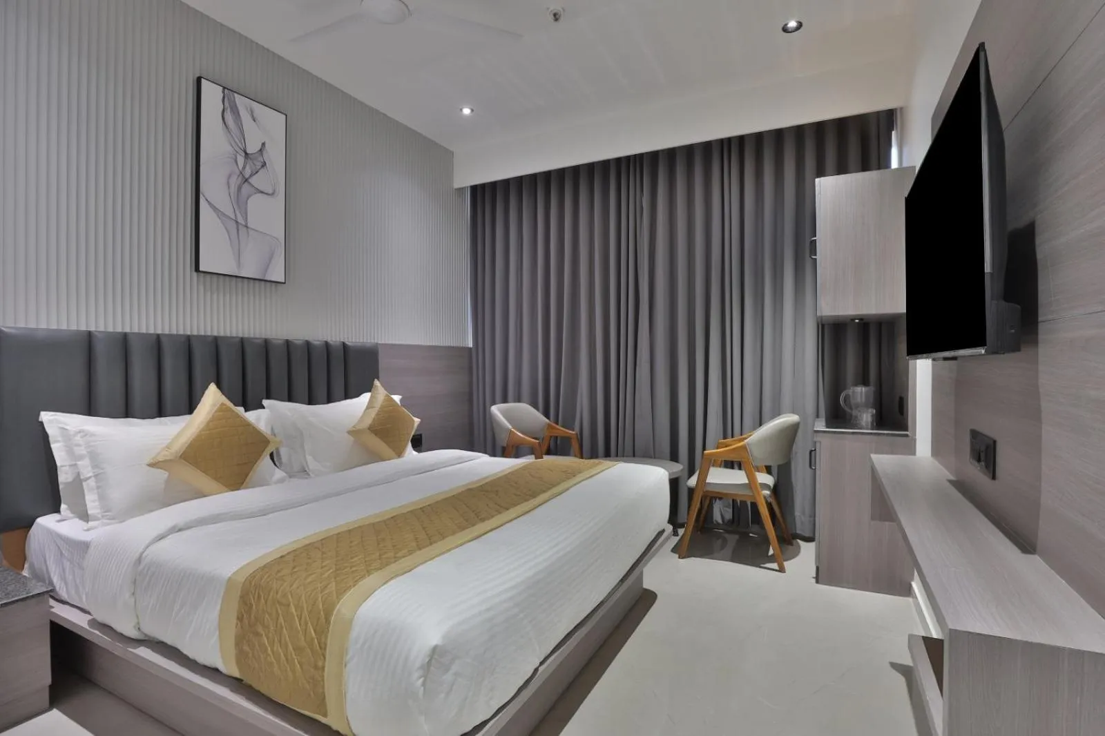 Bedroom, Bed in Hotel Legacy