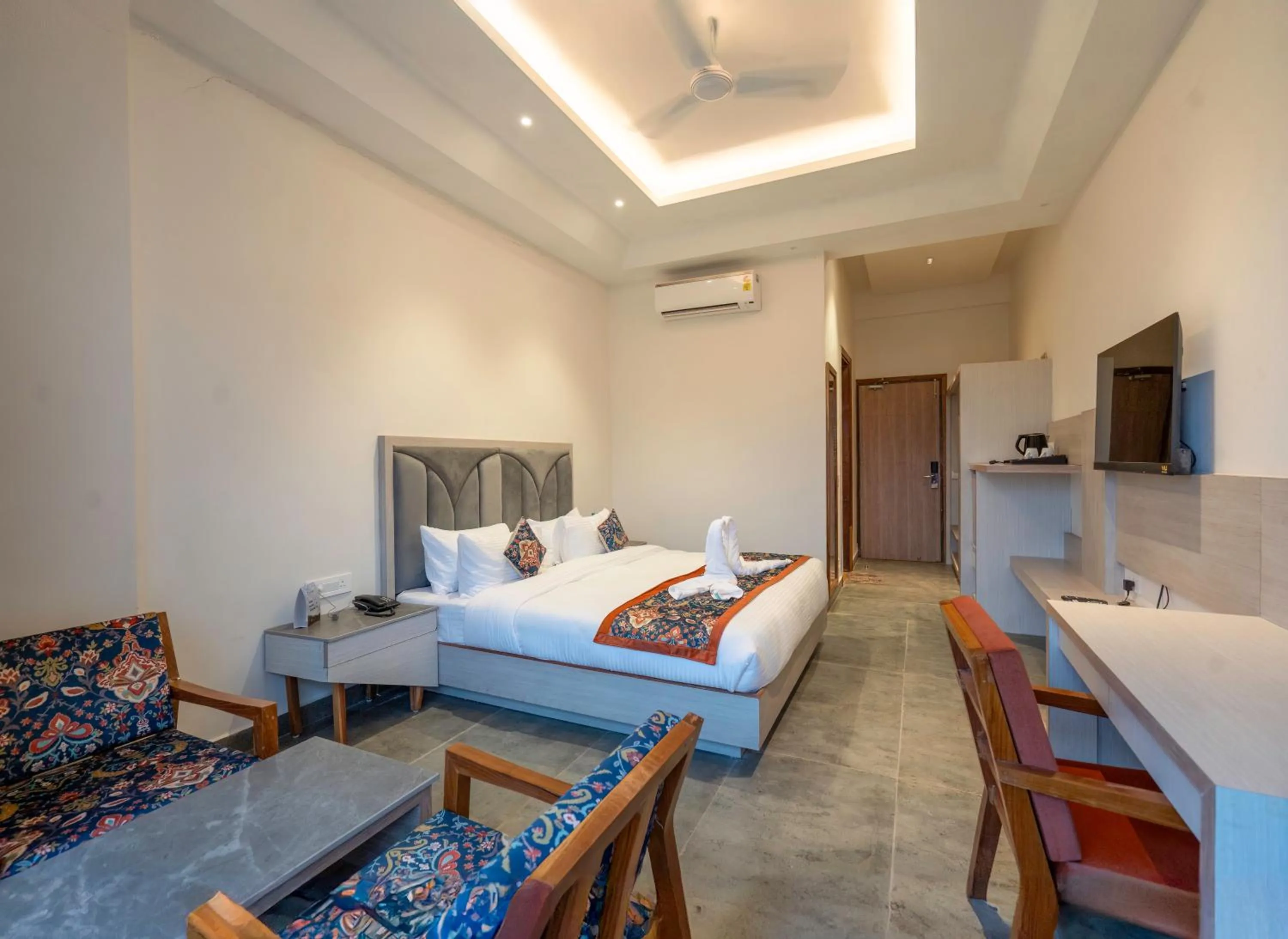 Bedroom, Bed in Evara Spa & Resort