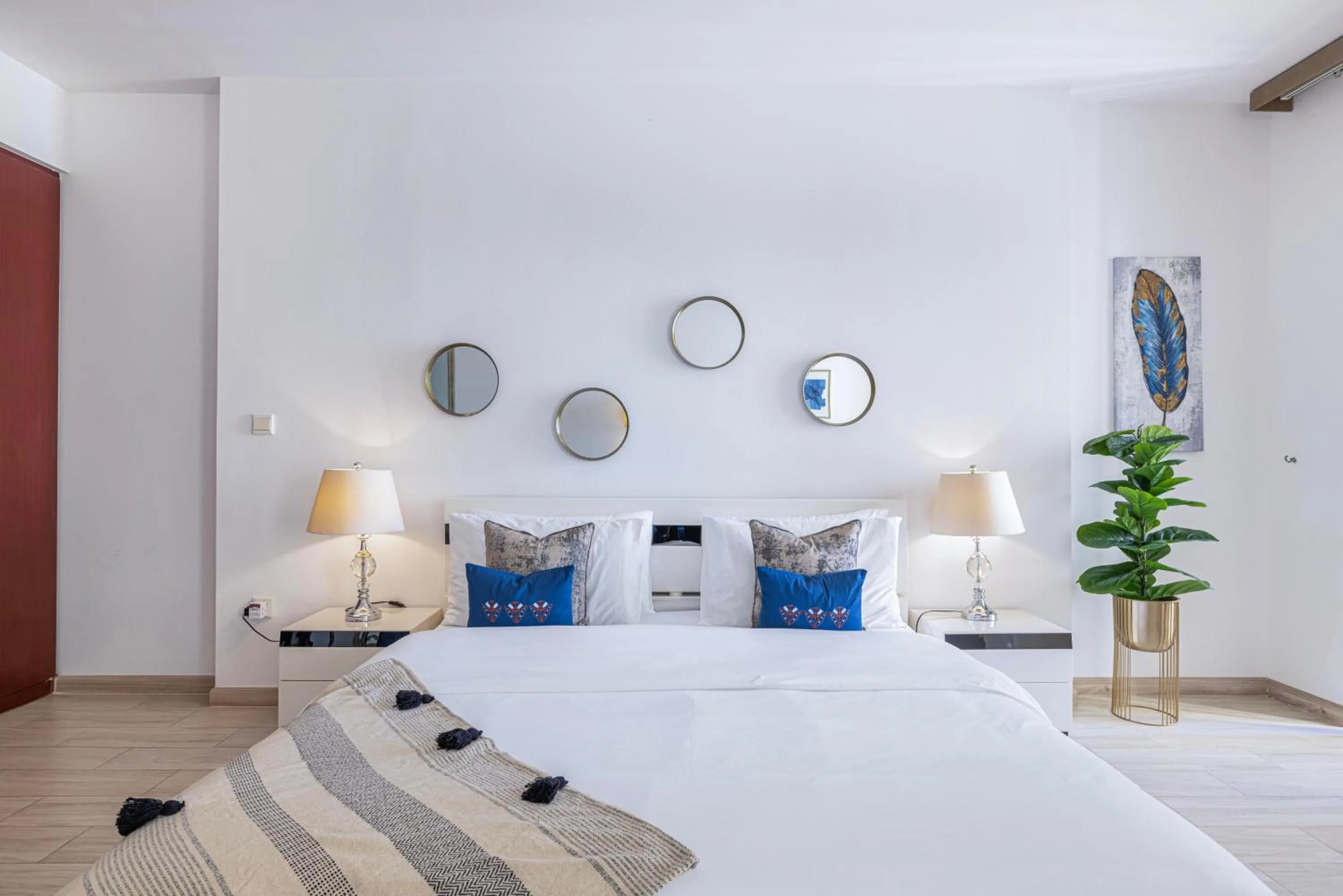 Bed in Sound of the Waves in JBR by Lagom