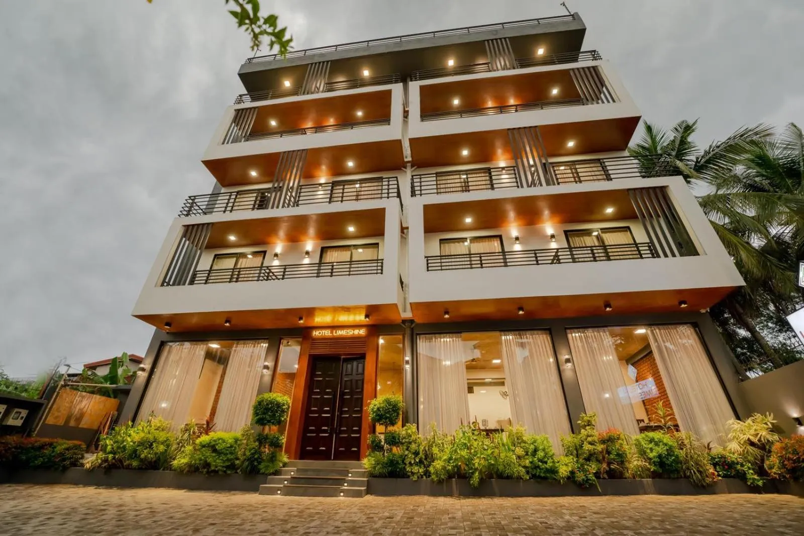 Property building in Limeshine - Airport Transit Hotels & Residences