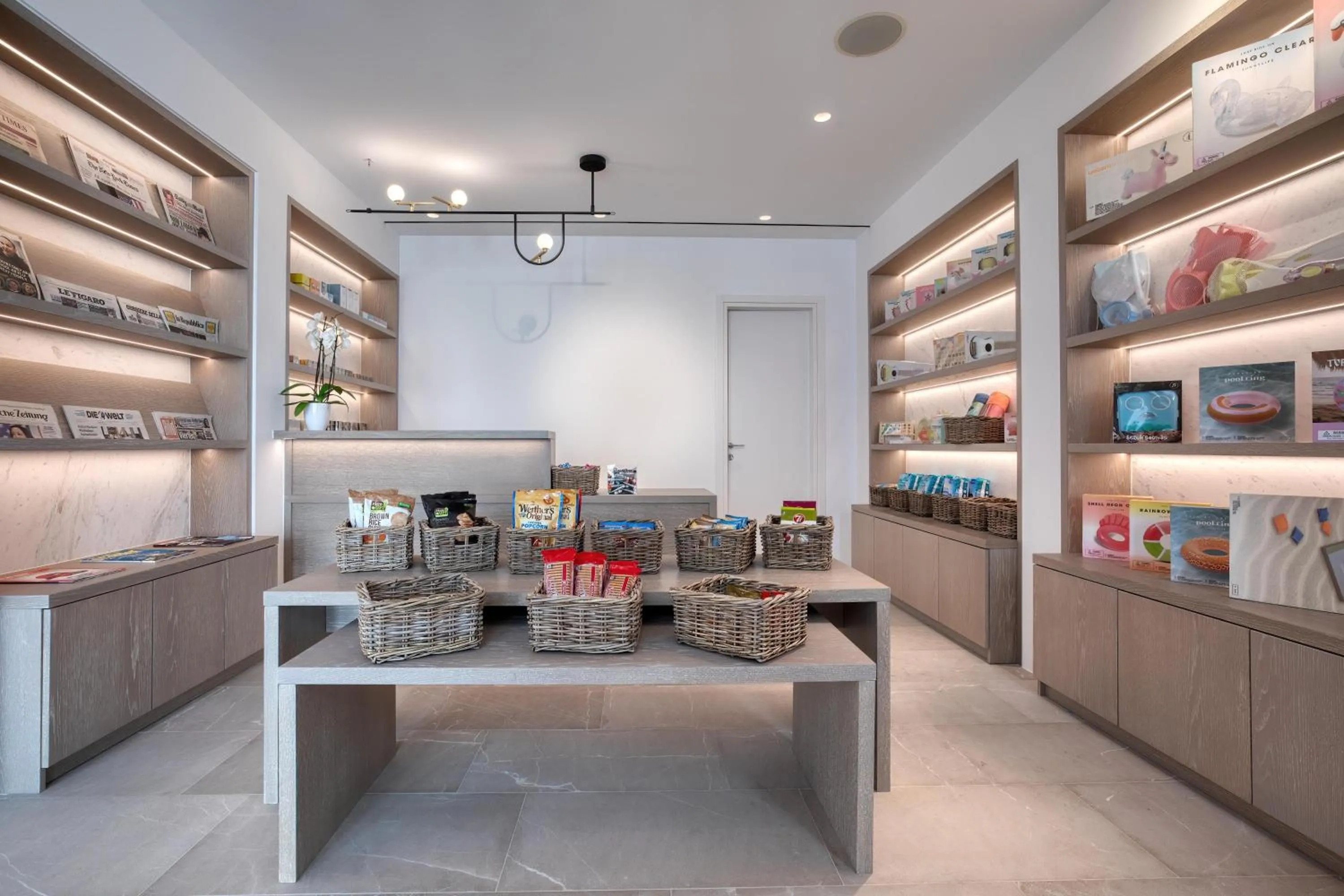 Restaurant/places to eat in Sandblu Santorini, LXR Hotels & Resorts