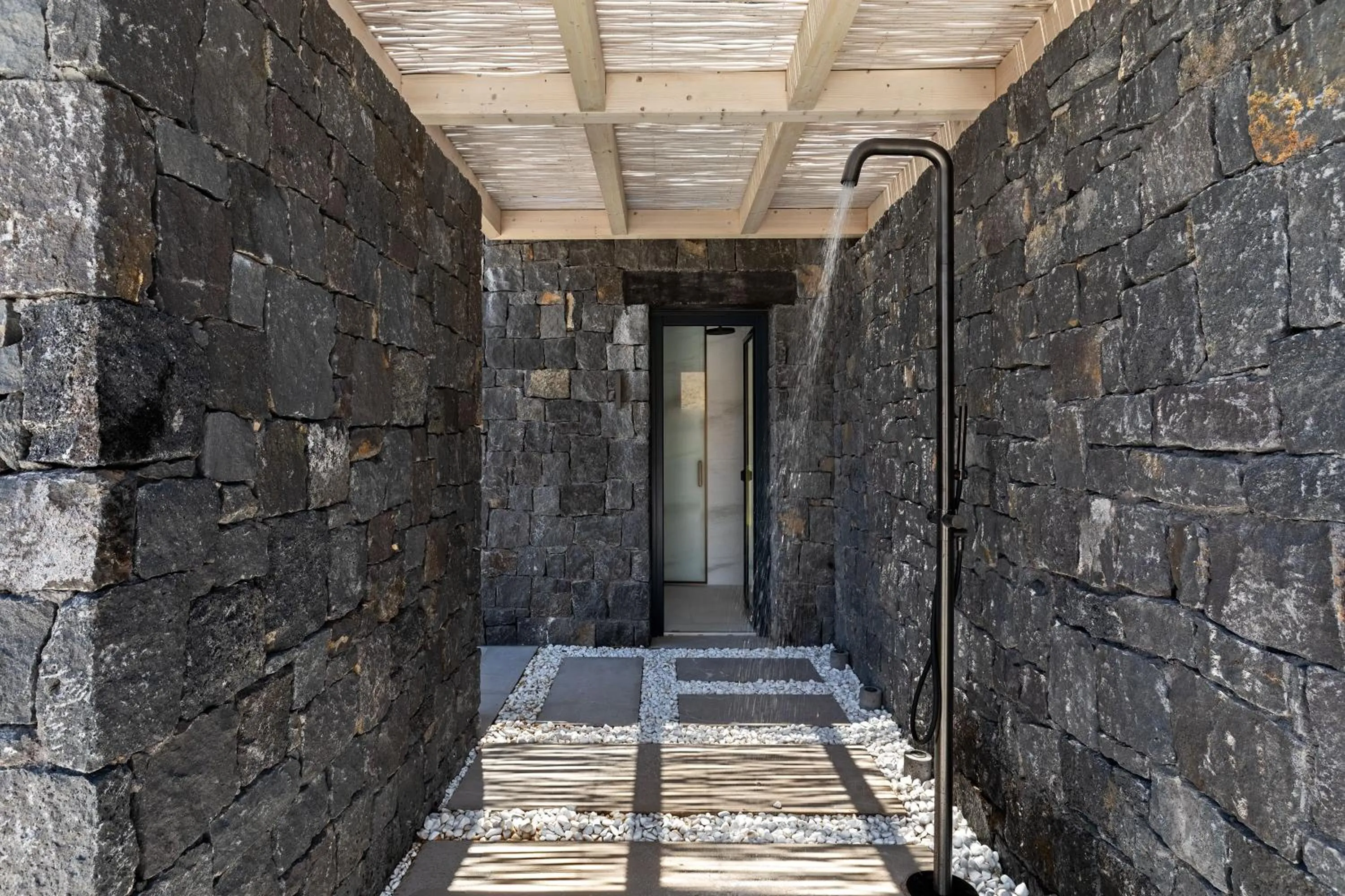 Shower in Sandblu Santorini, LXR Hotels & Resorts