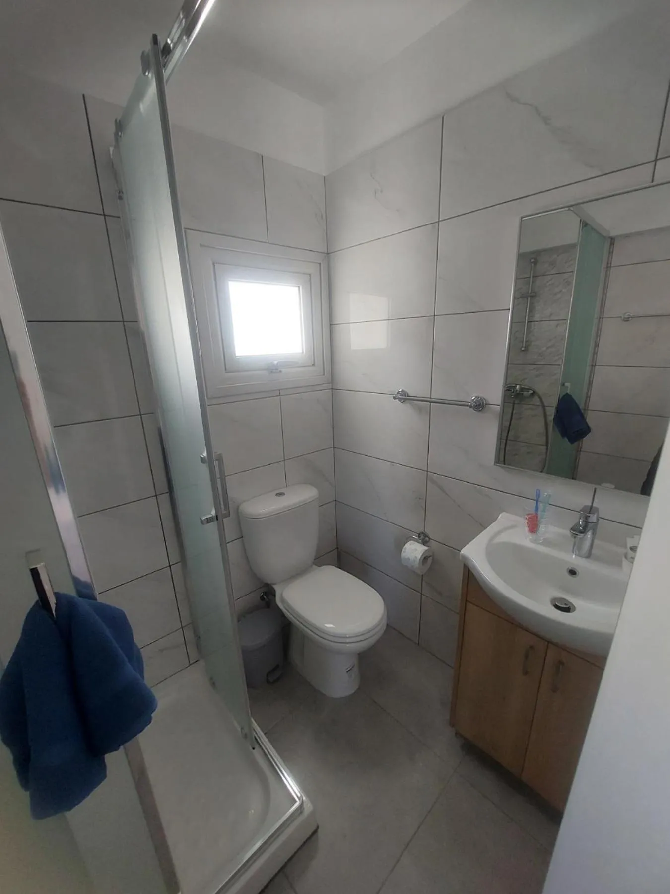 Shower in Green Bay Suites