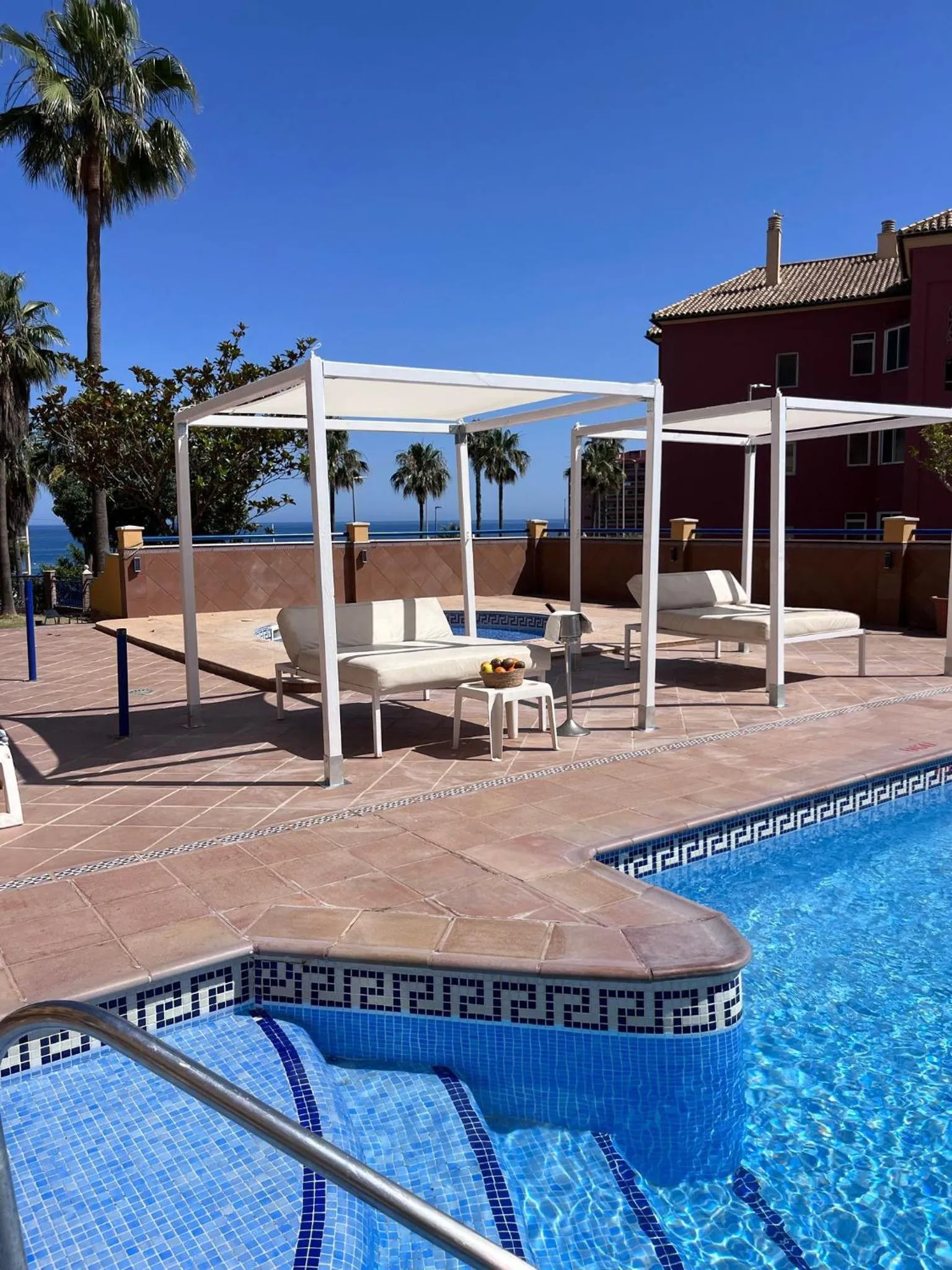 Swimming pool in Hotel ViveMar