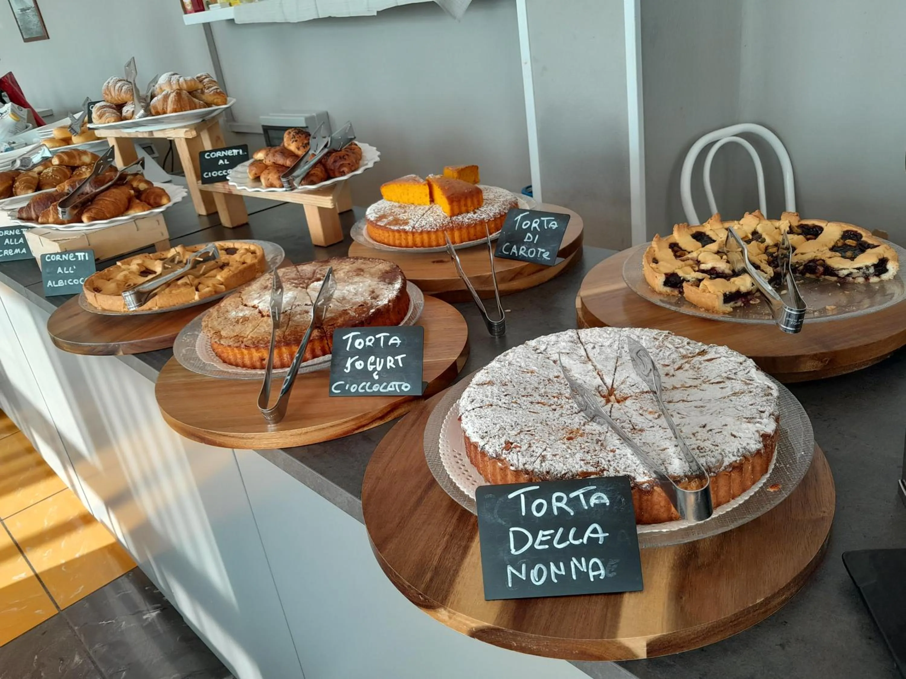 Food and drinks in Hotel Delfino