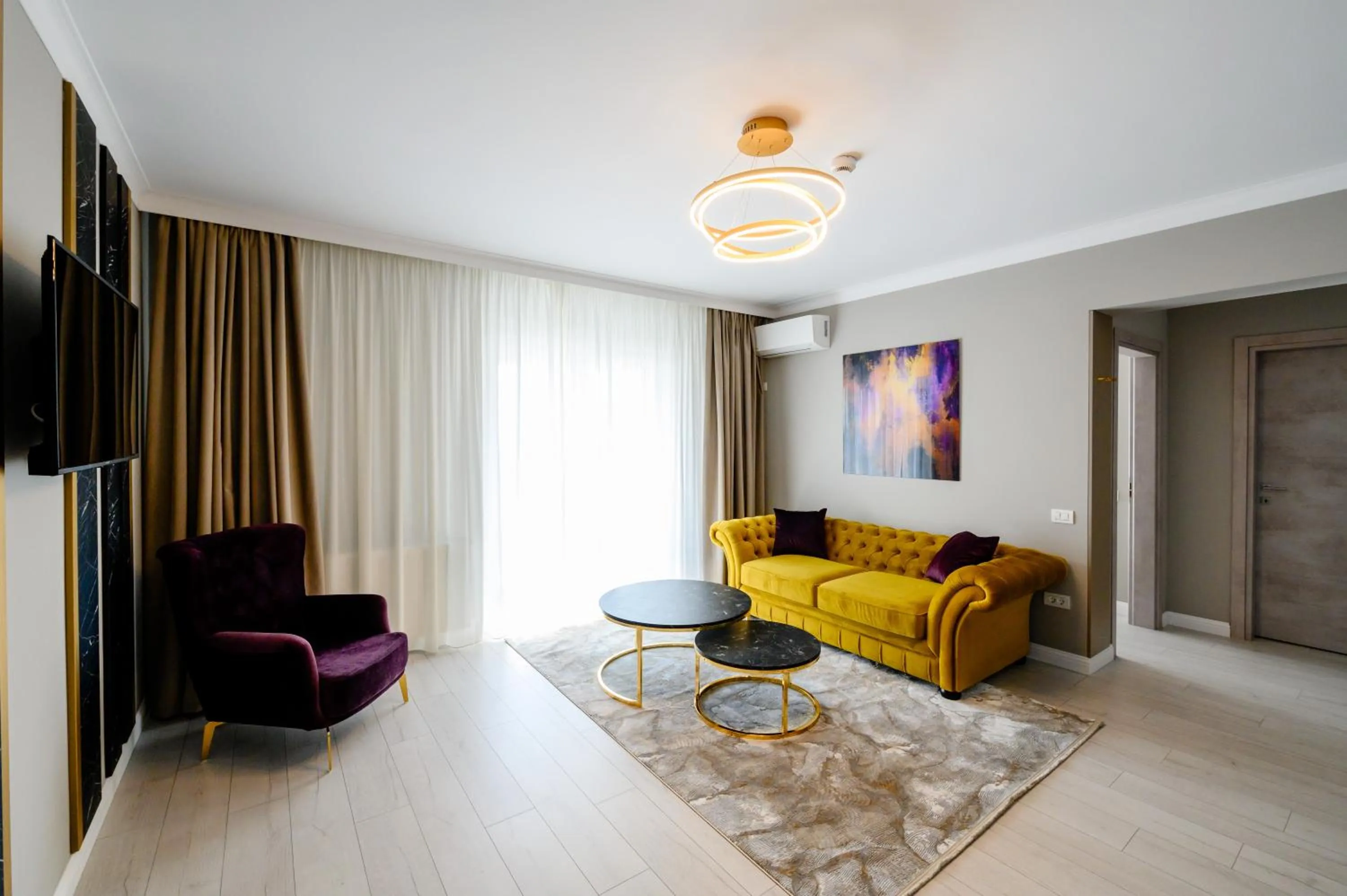 TV and multimedia in Elitte Inn & Suites