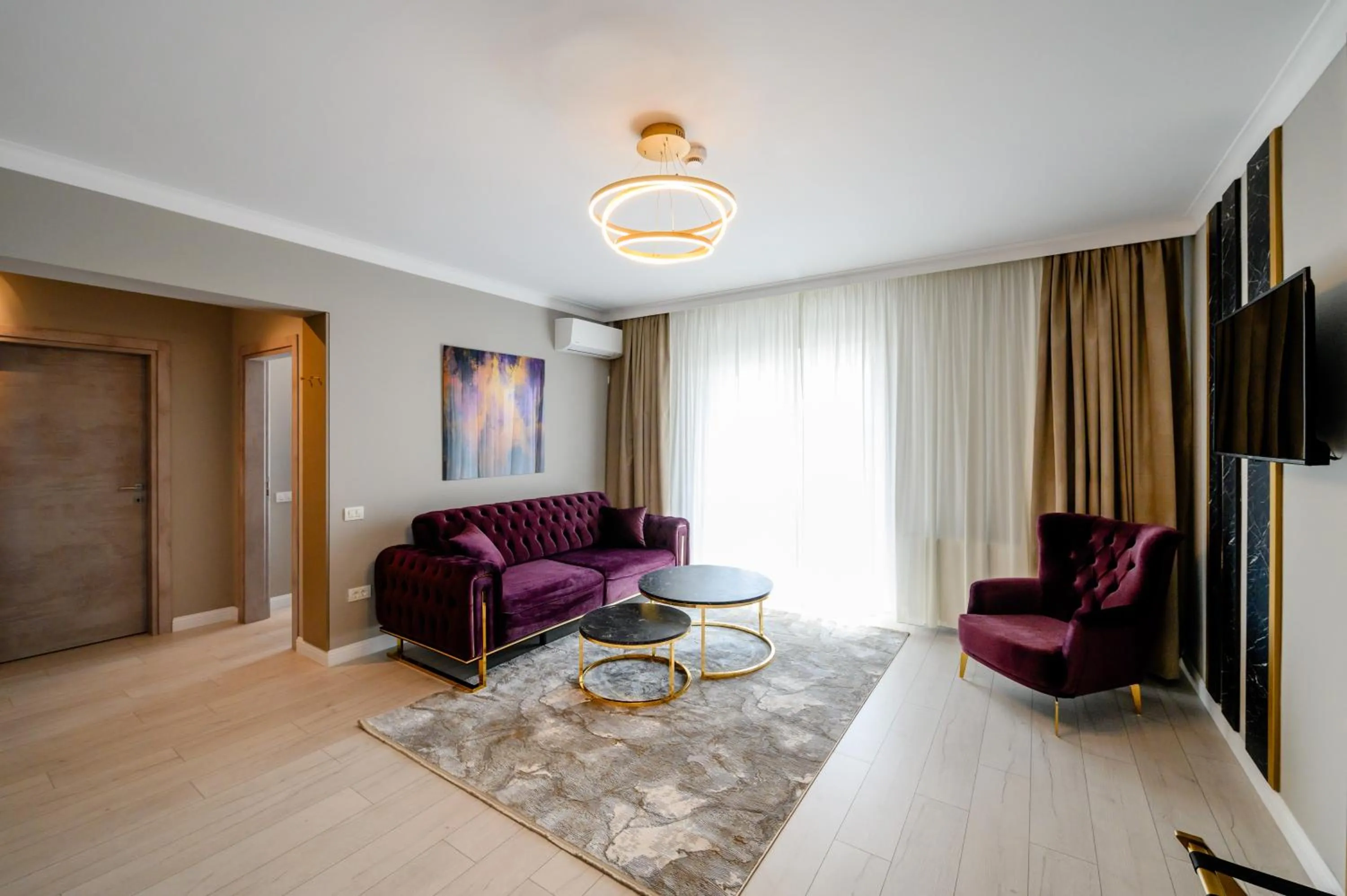 TV and multimedia in Elitte Inn & Suites