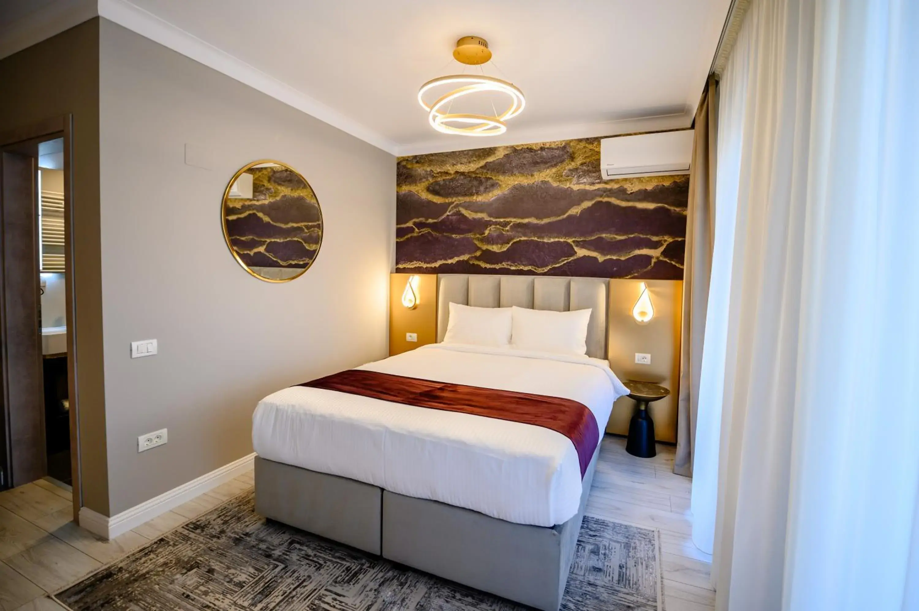 Breakfast, Bed in Elitte Inn & Suites Breakfast, Bed in Elitte Inn & Suites