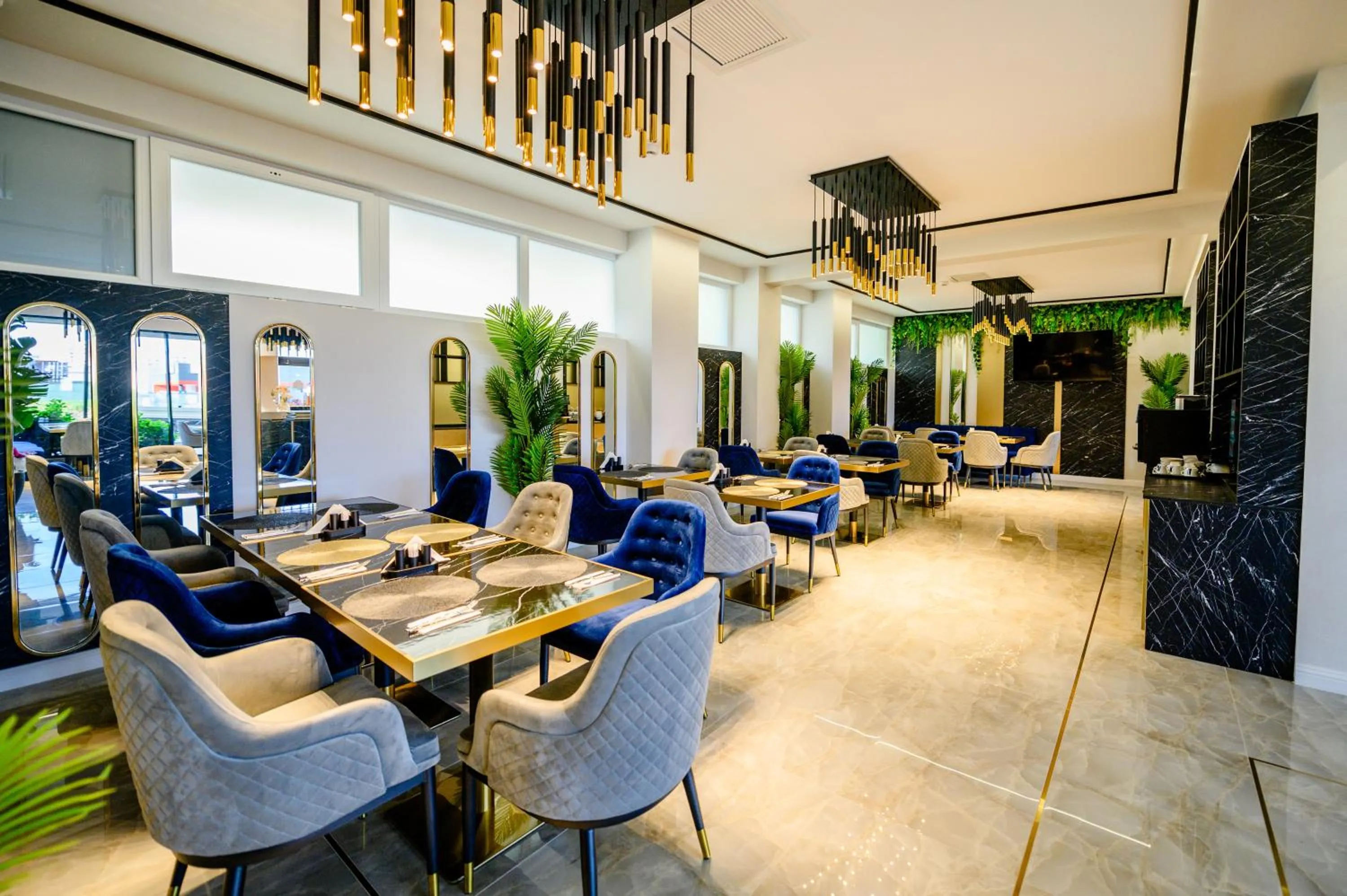 Restaurant/places to eat in Elitte Inn & Suites