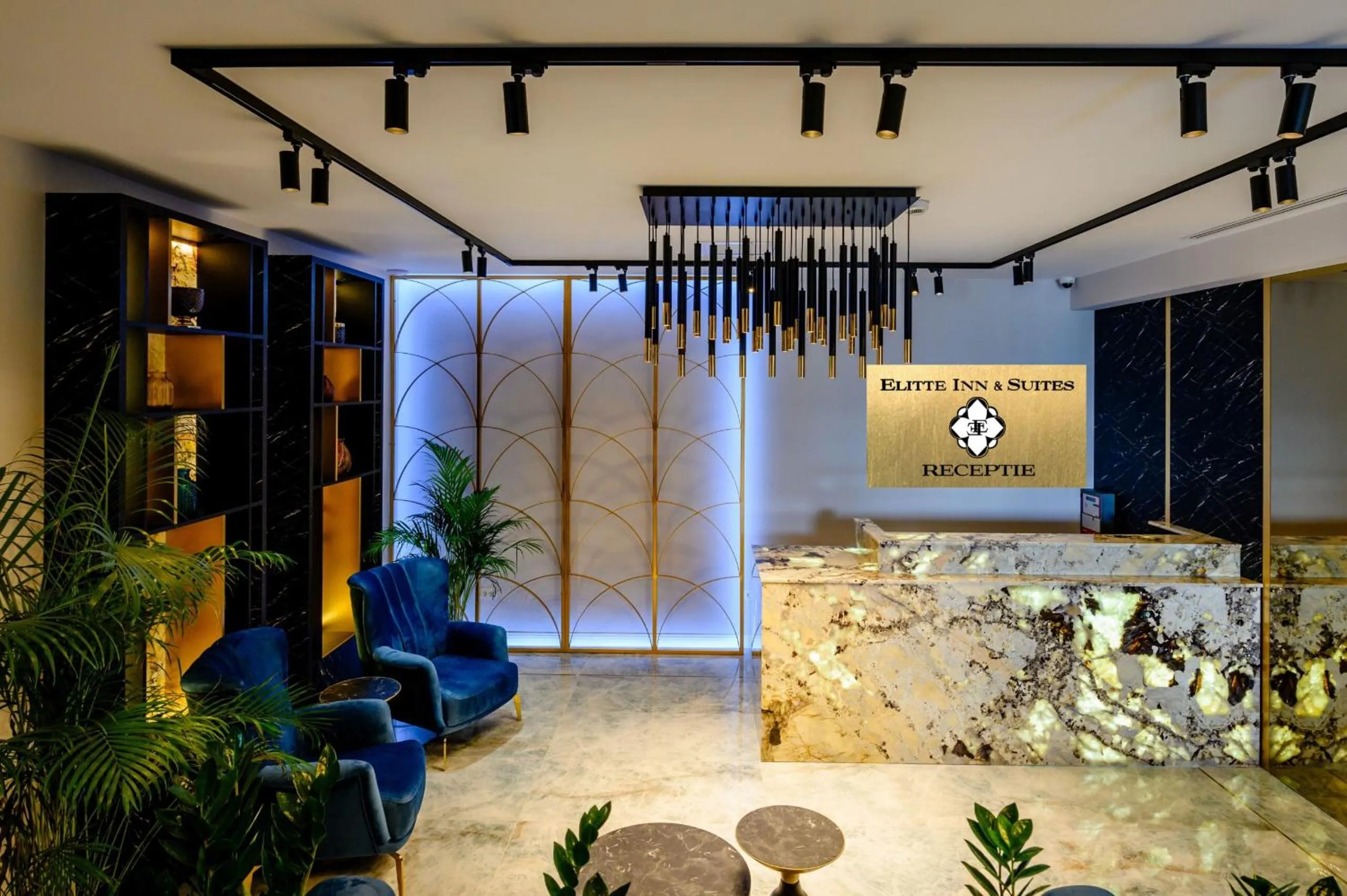 Lobby or reception in Elitte Inn & Suites