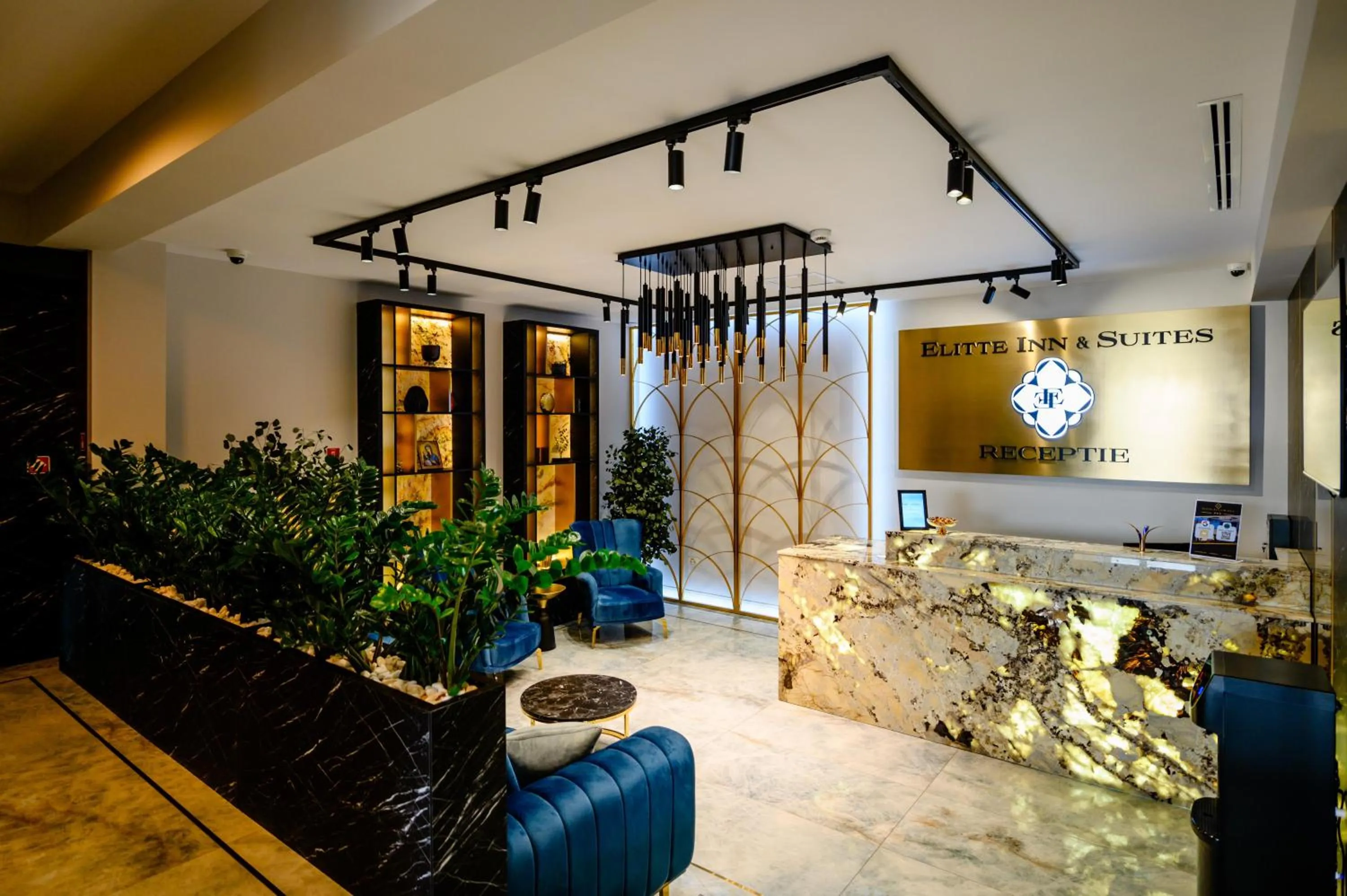 Lobby or reception in Elitte Inn & Suites
