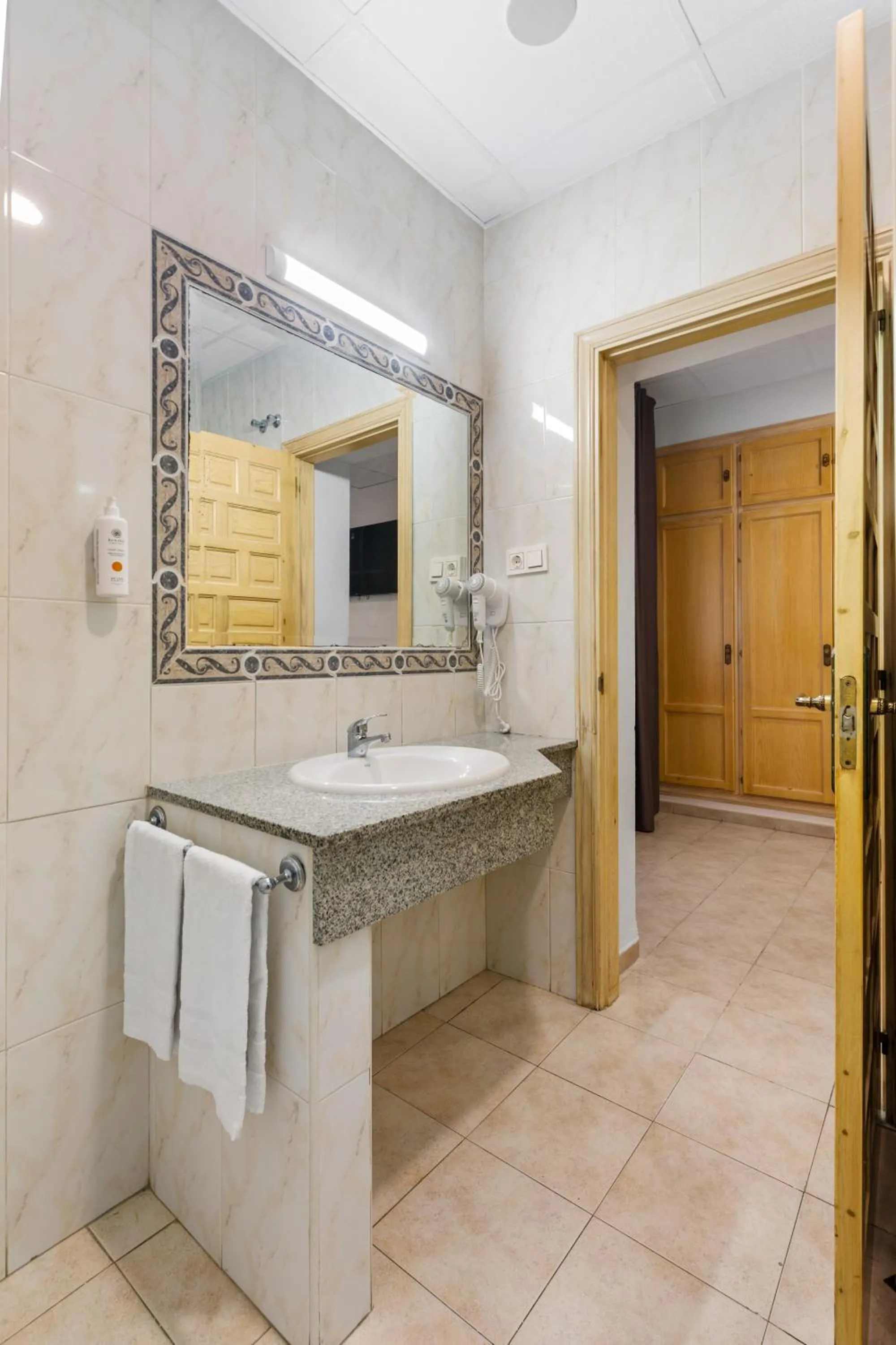 Bathroom in Vas Málaga Ciudad