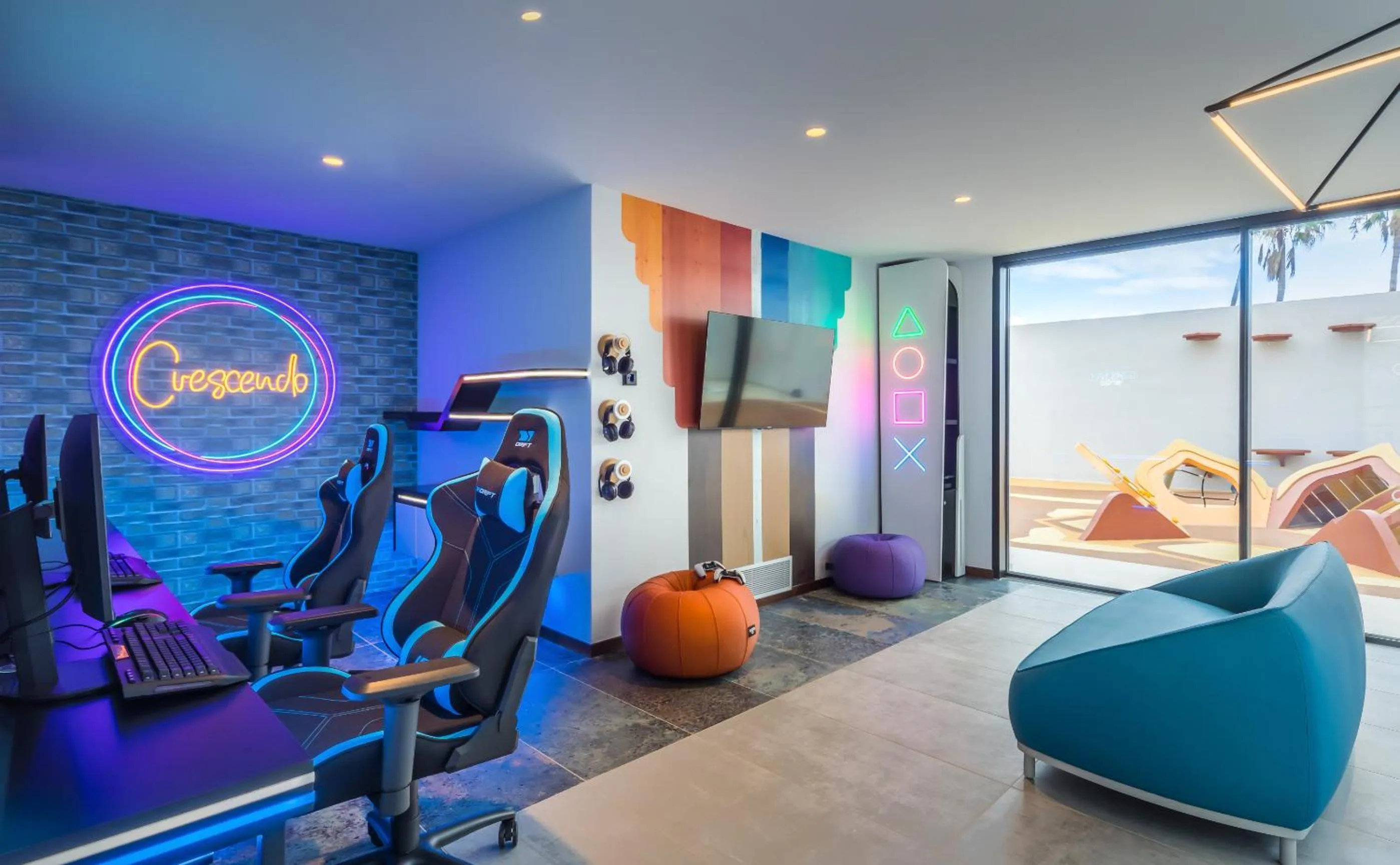 Entertainment in Royal Hideaway Corales Villas