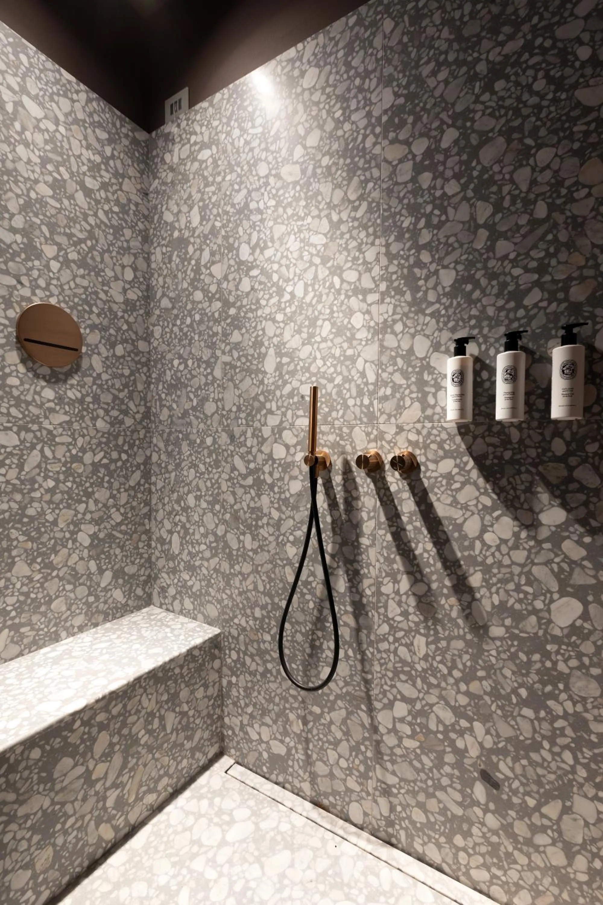 Shower in Palazzo Utini