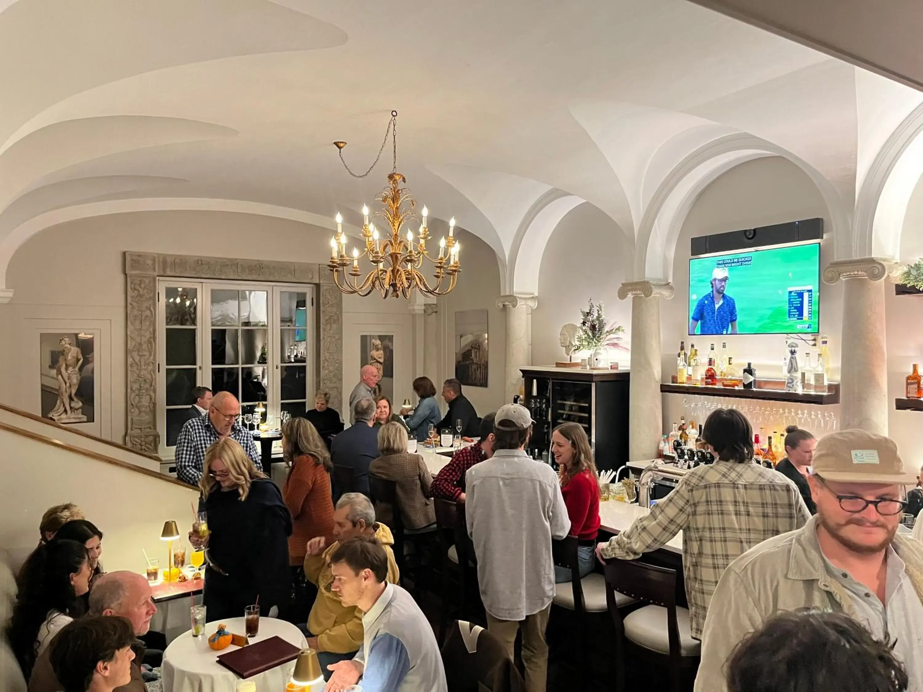 Lounge or bar in Geneva On The Lake Boutique Resort Hotel Lounge or bar in Geneva On The Lake Boutique Resort Hotel