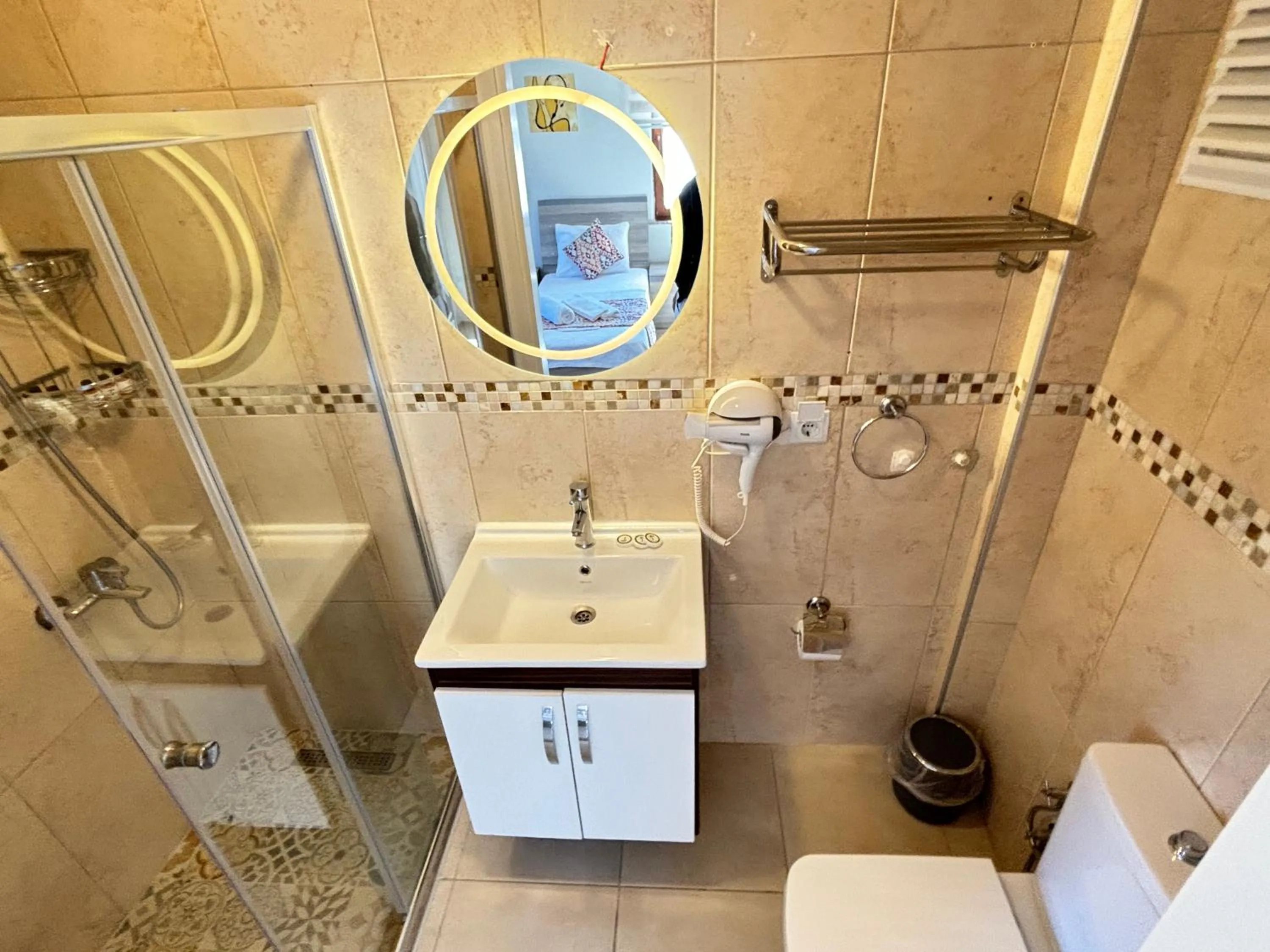 Bathroom in Ada Olympos Otel