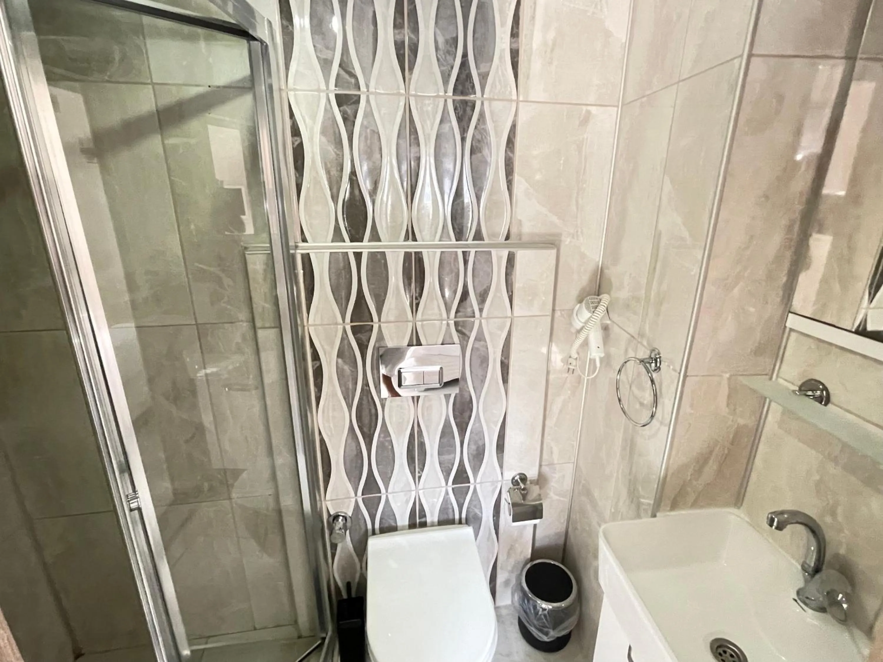 Bathroom in Ada Olympos Otel