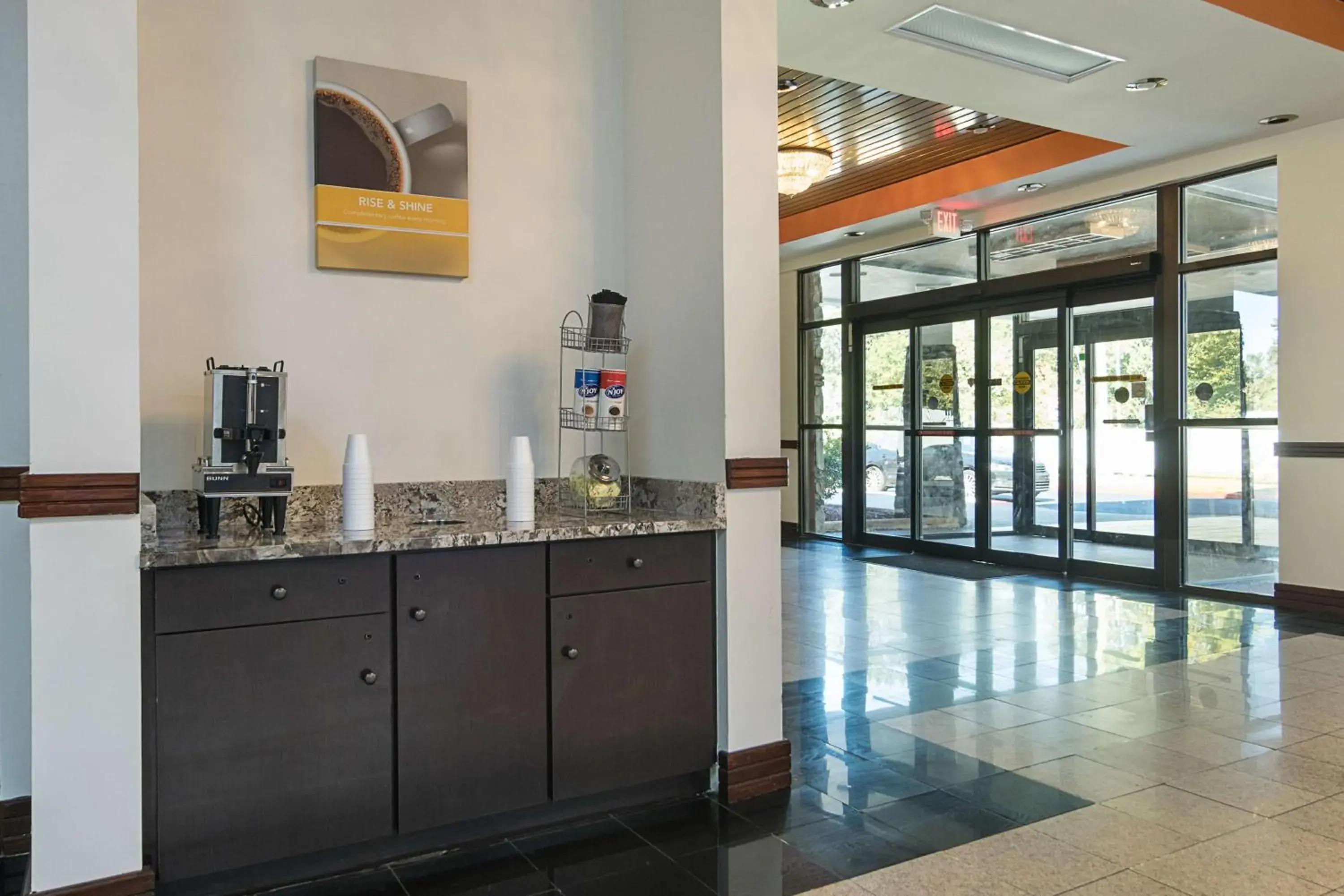 Property building in Motel 6-Decatur, GA Property building in Motel 6-Decatur, GA