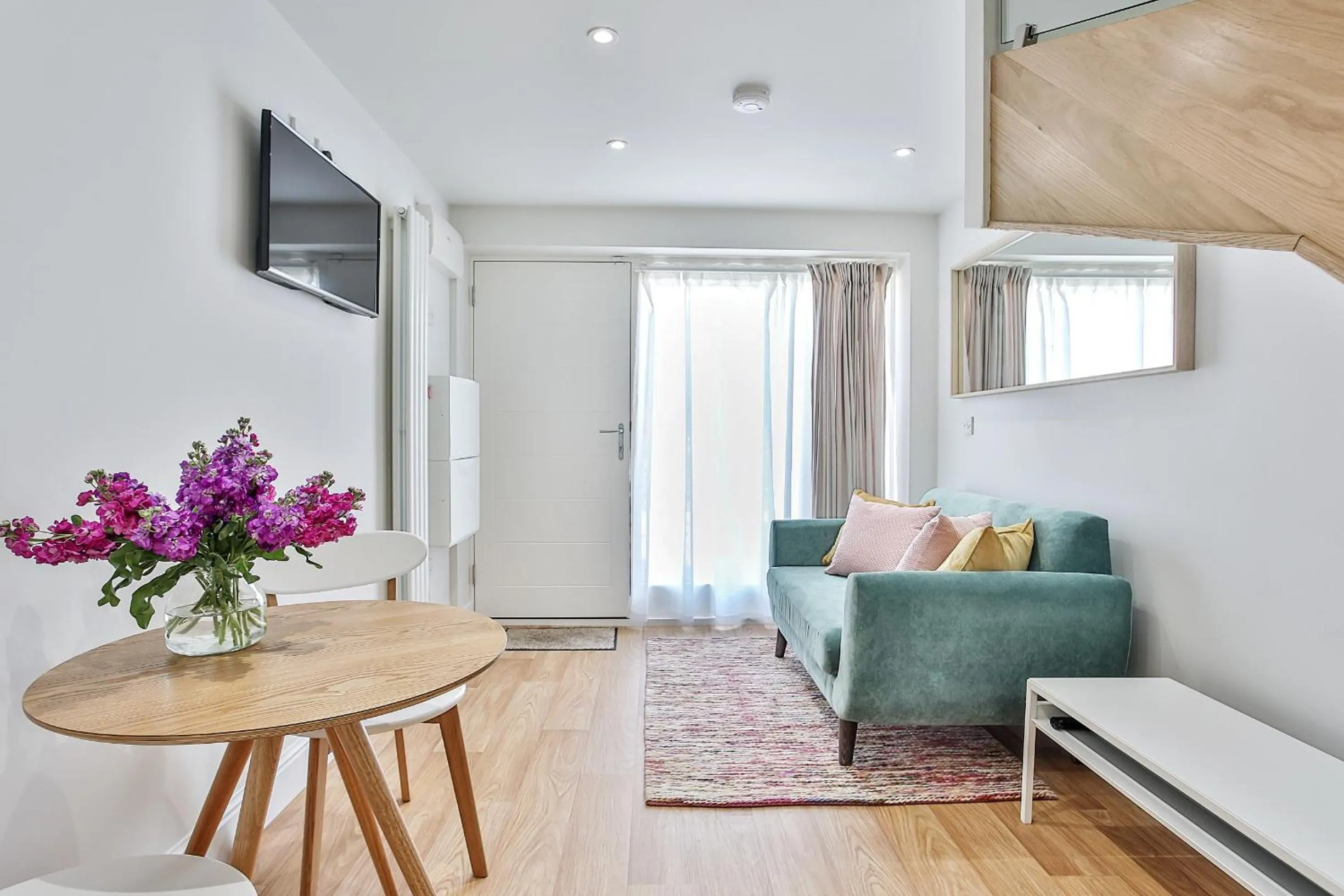 1BR Gem in Great Location With Parking