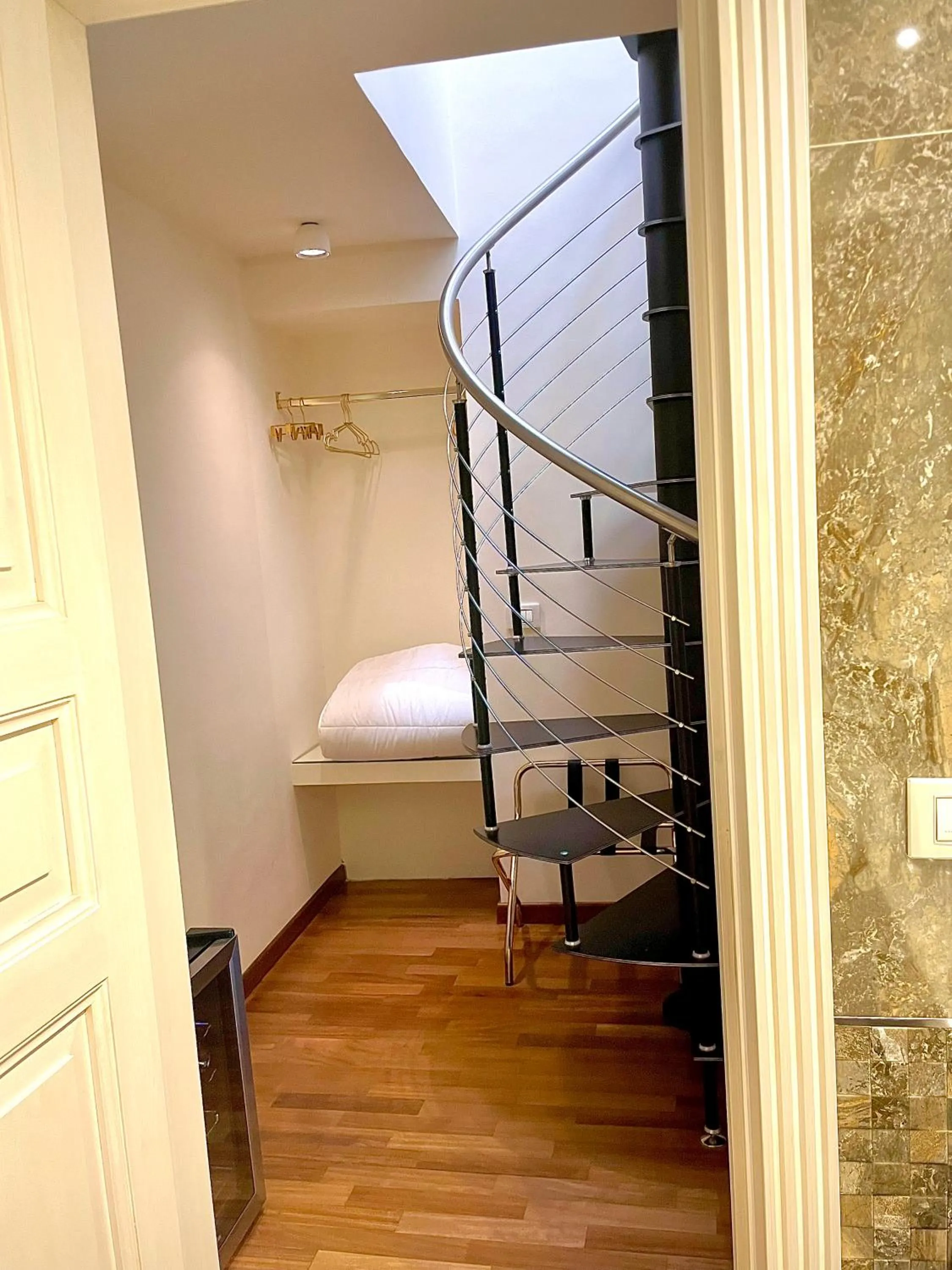 Photo of the whole room, Bed in Dimora del Duomo