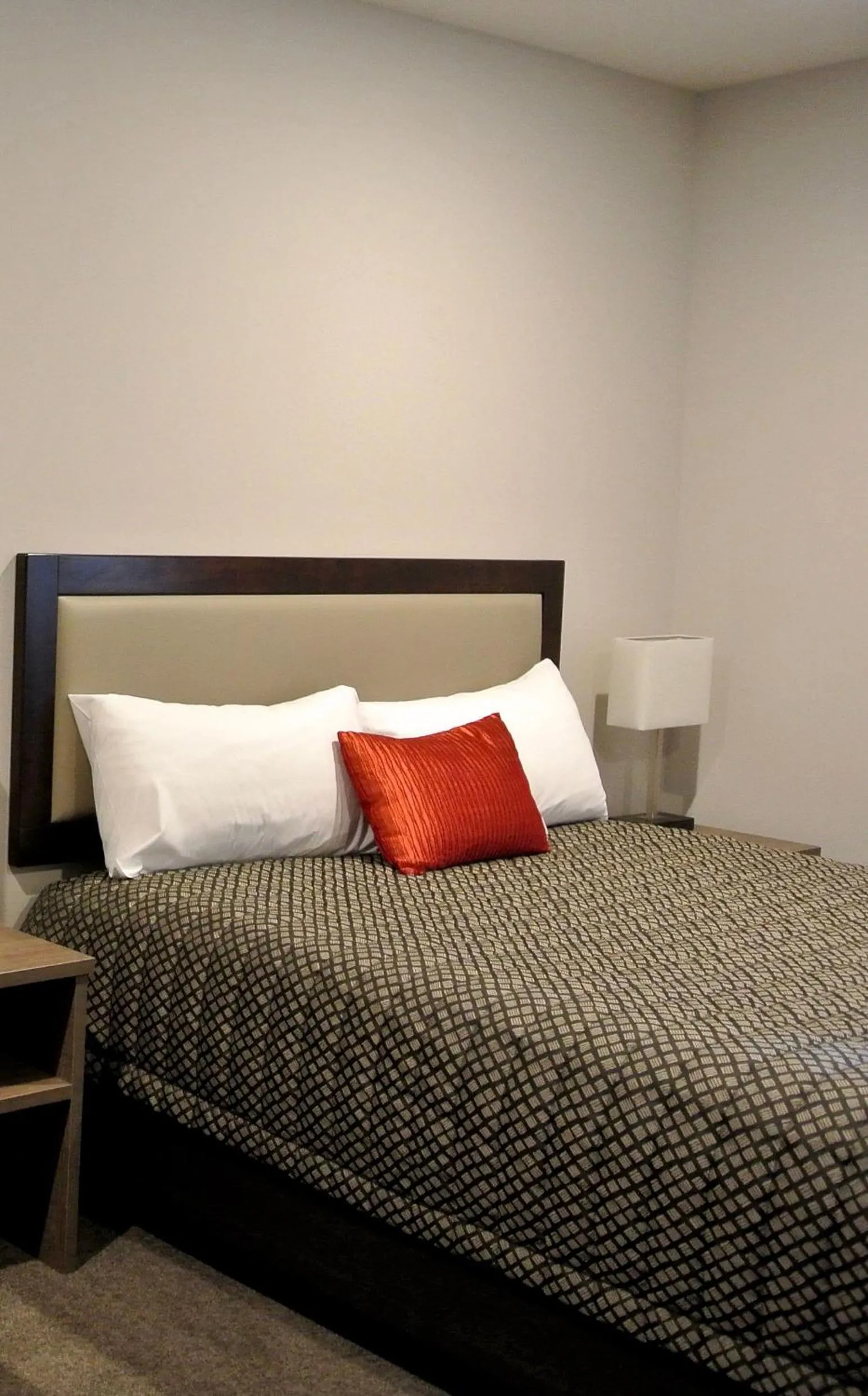 Bed in Oxford Village Motels