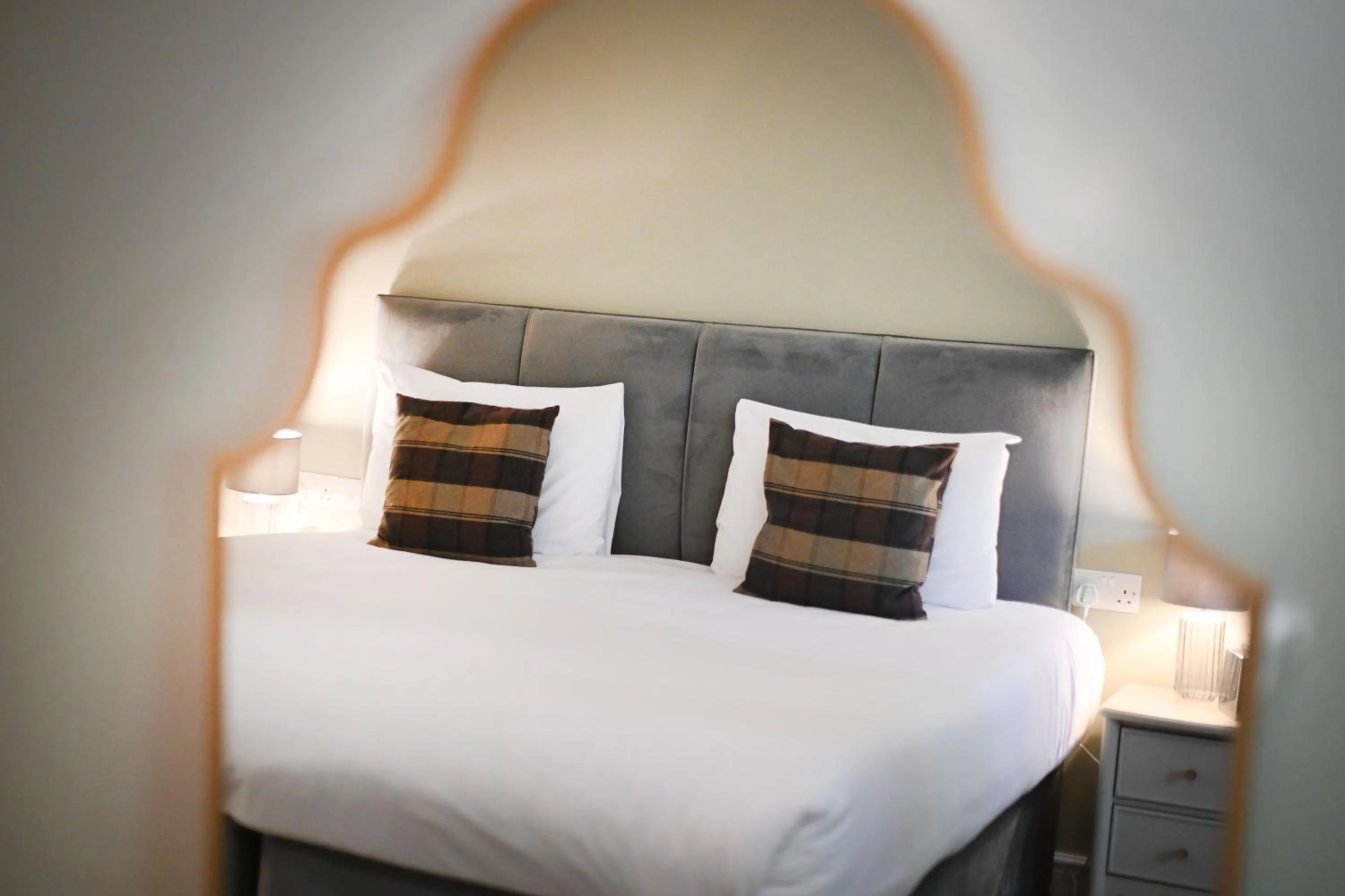 Bedroom, Bed in Stanton Manor Hotel