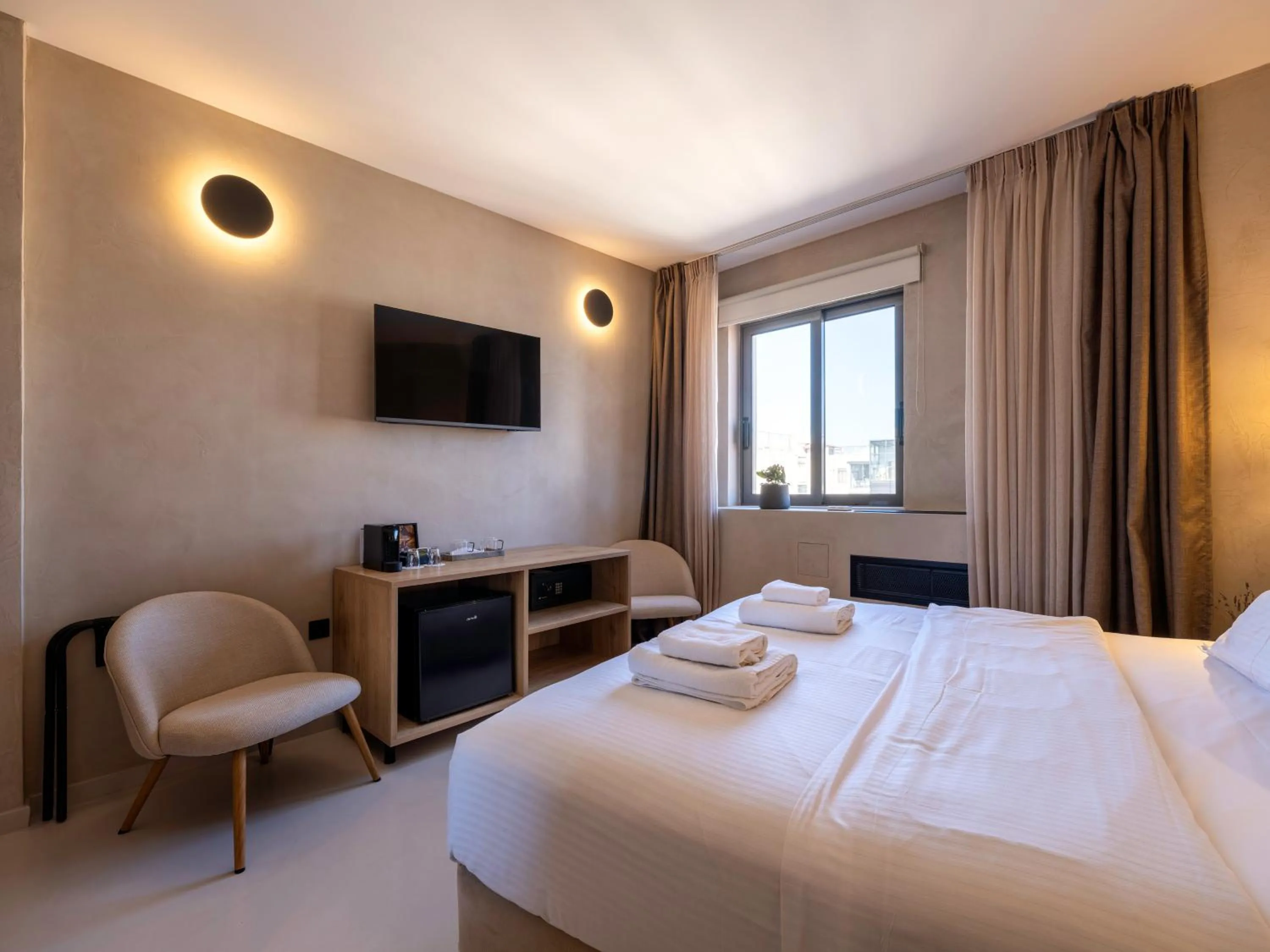 Bed in Regal Hotel Mitropoleos