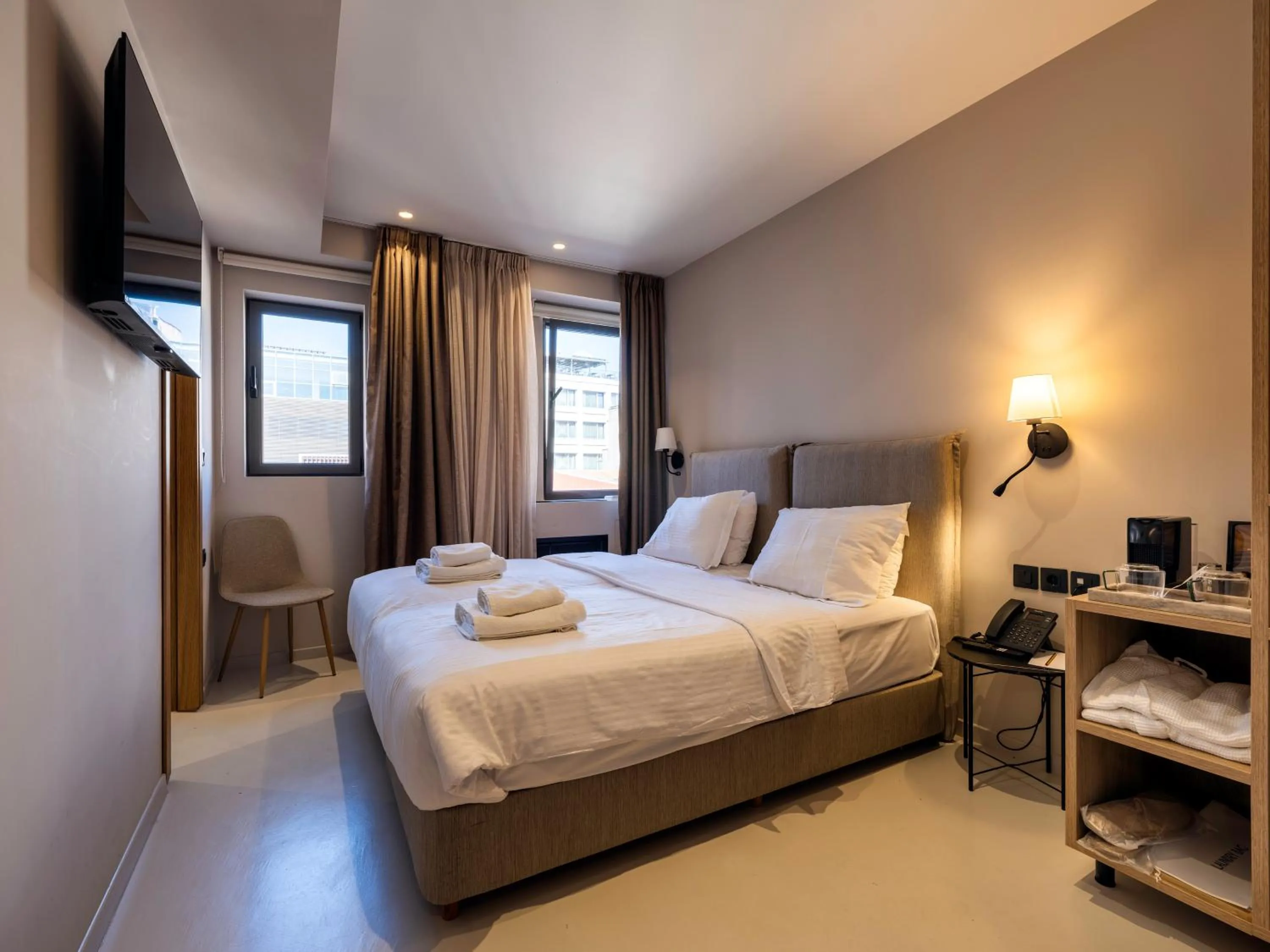 Bed in Regal Hotel Mitropoleos