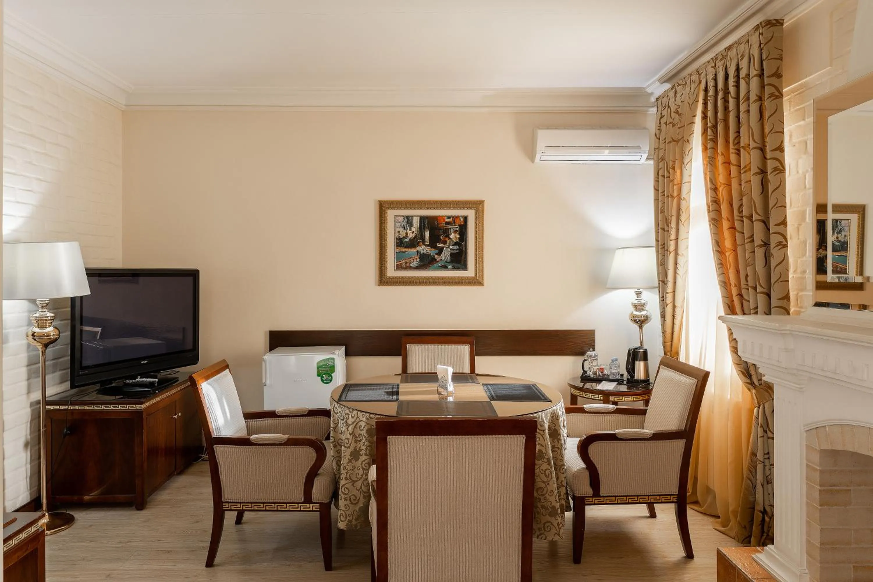 TV and multimedia in SAMIR HOTEL