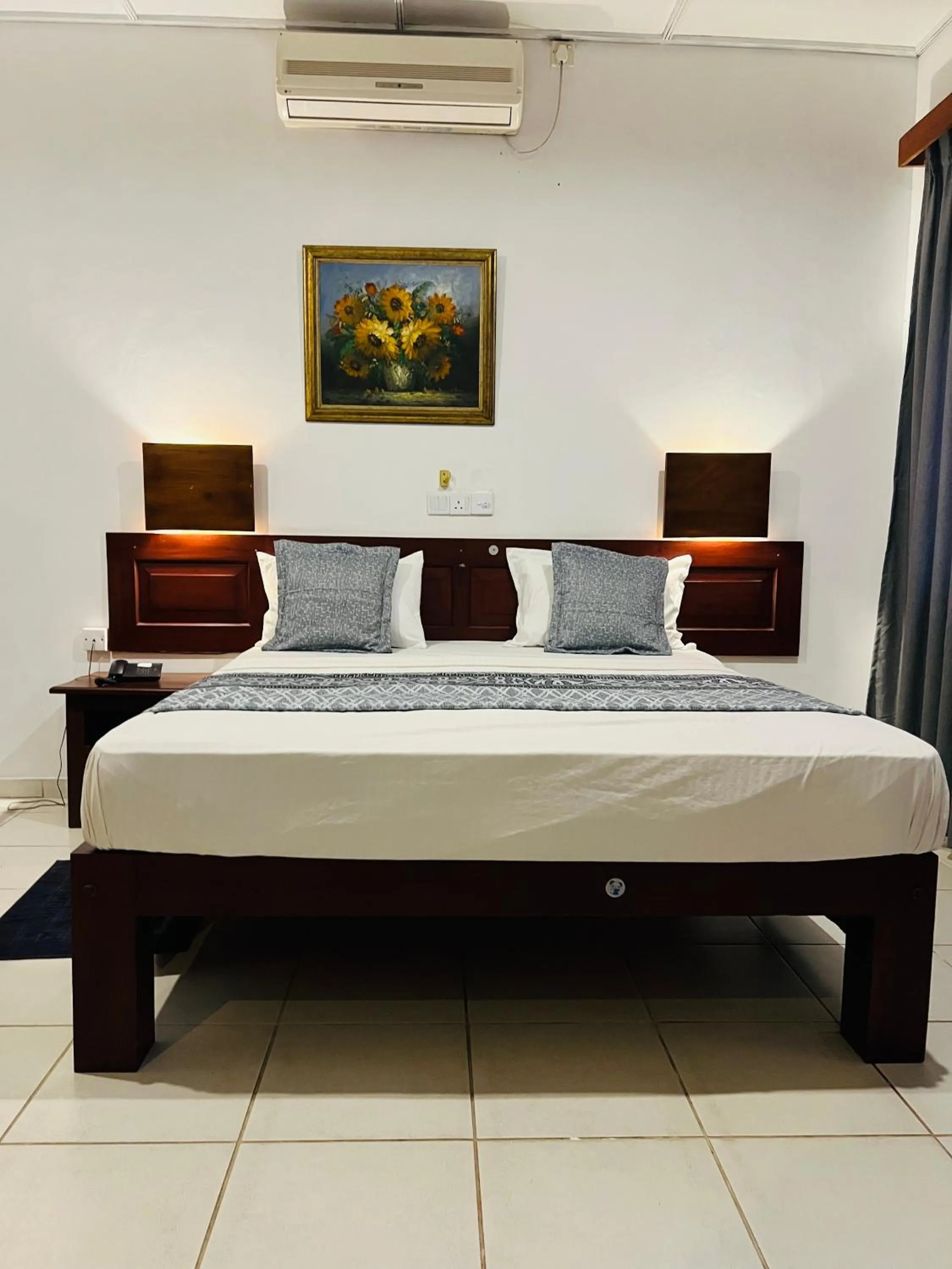 Bed in Hotel Sunflower